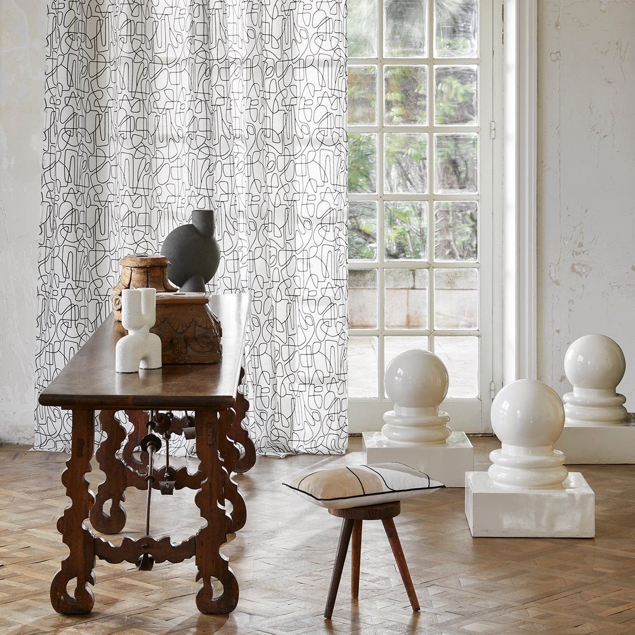 ARIANA - Net curtain with black eyelets MADURA White