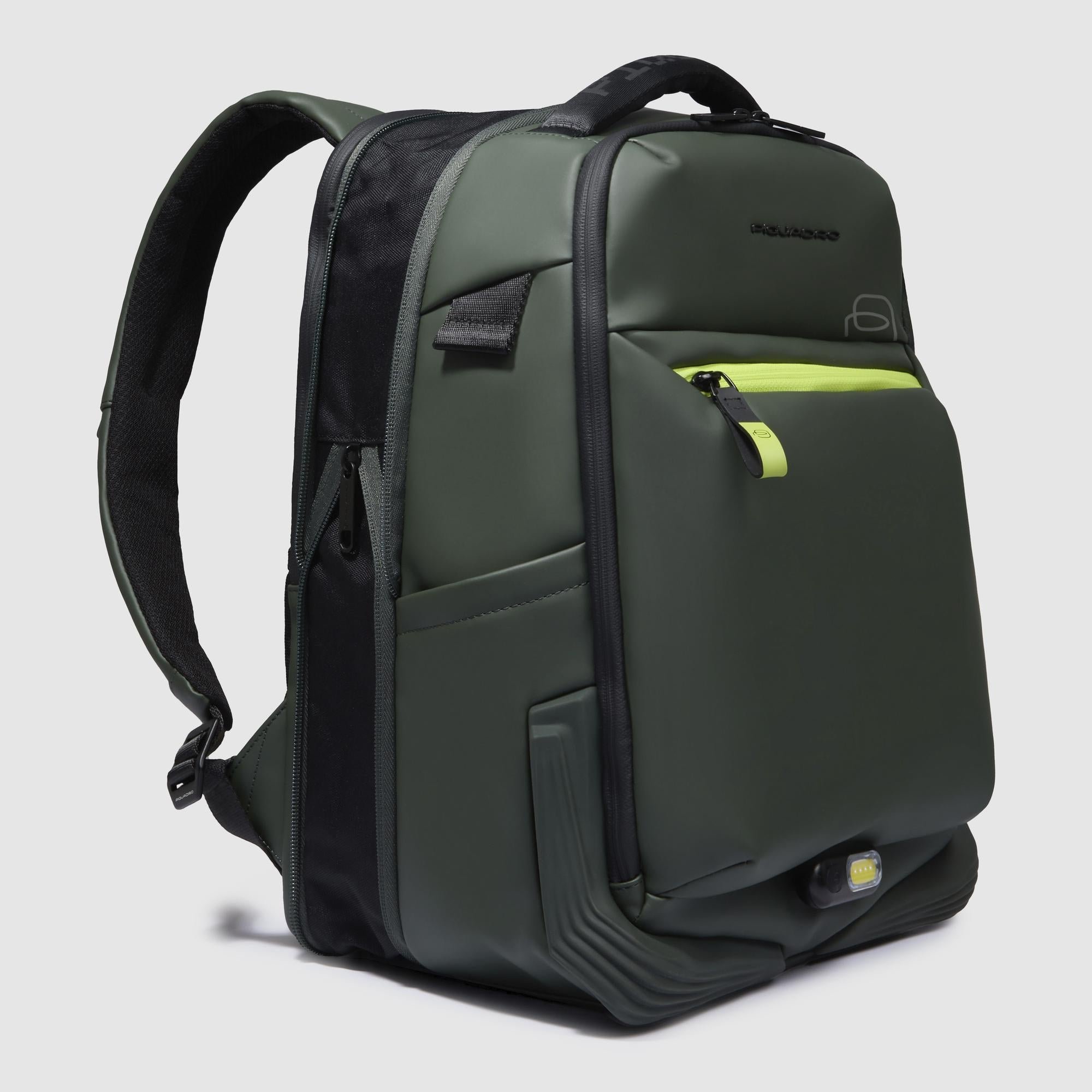 Convertible travel backpack that fits under the seat Green