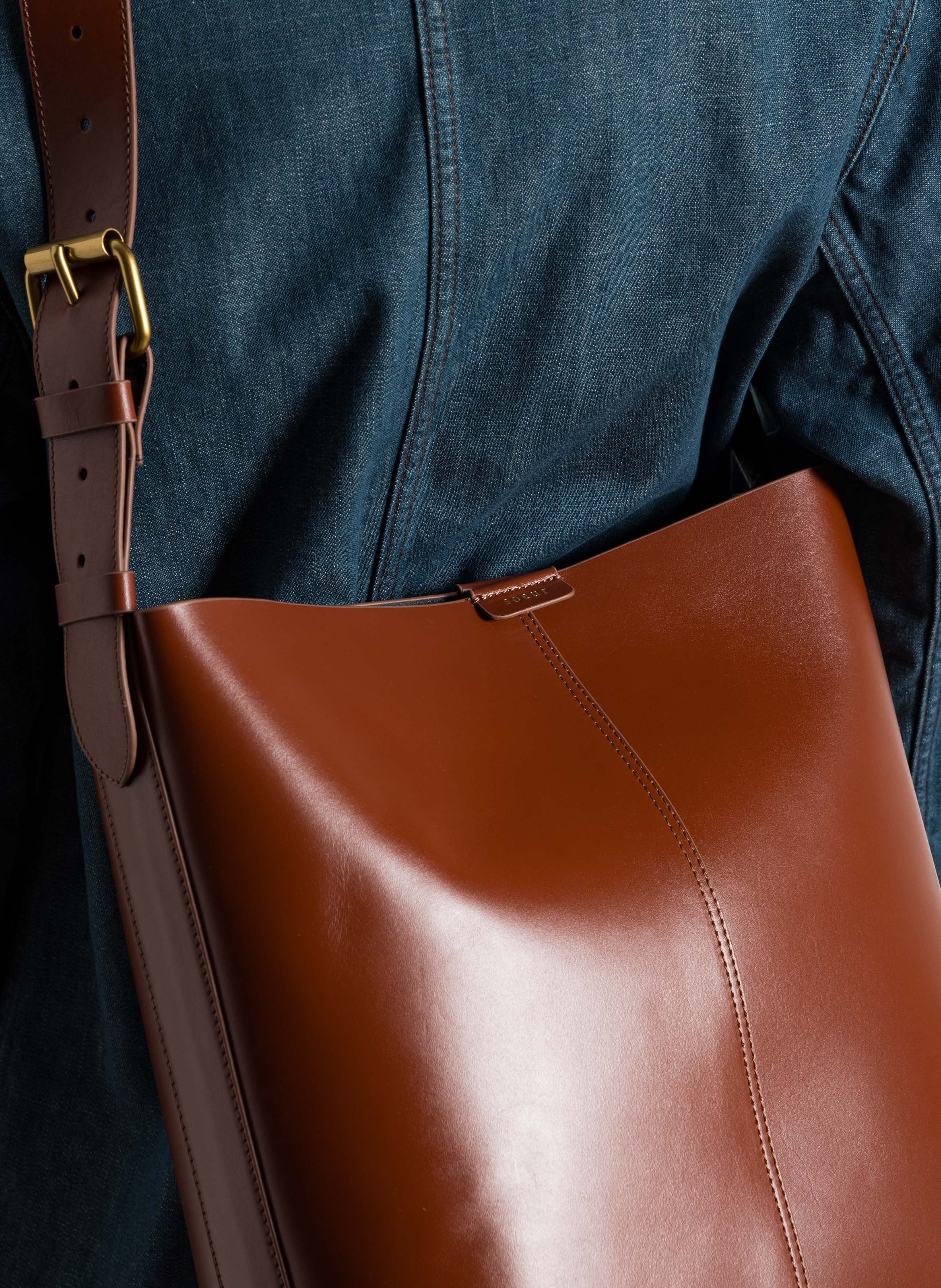 Reversible leather bucket bag SOEUR Brown