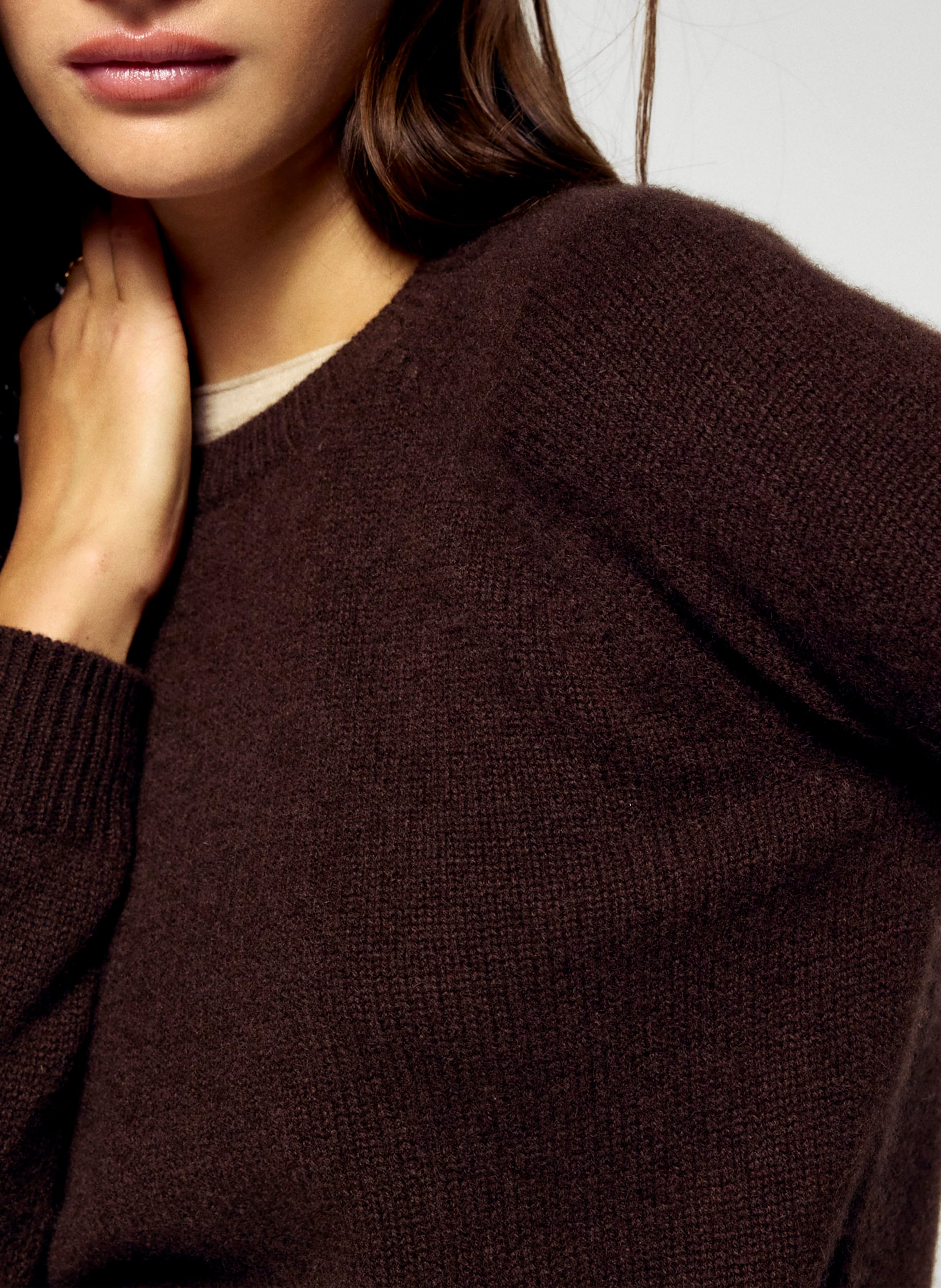 Short straight cashmere sweater FROM FUTURE Brown