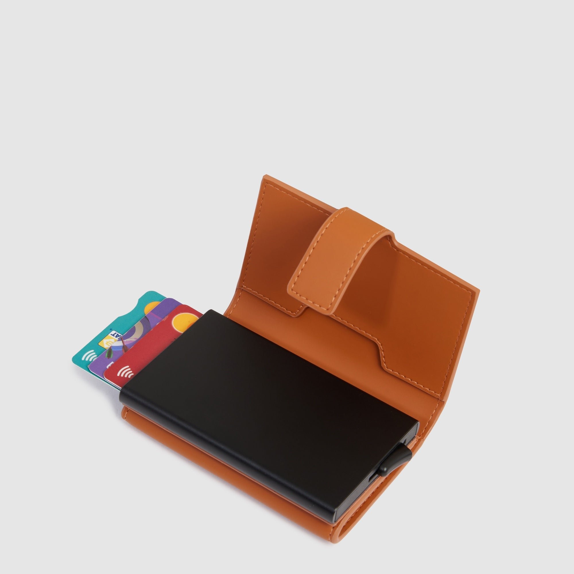 Automatic pop-up cardholder PIQUADRO Brown