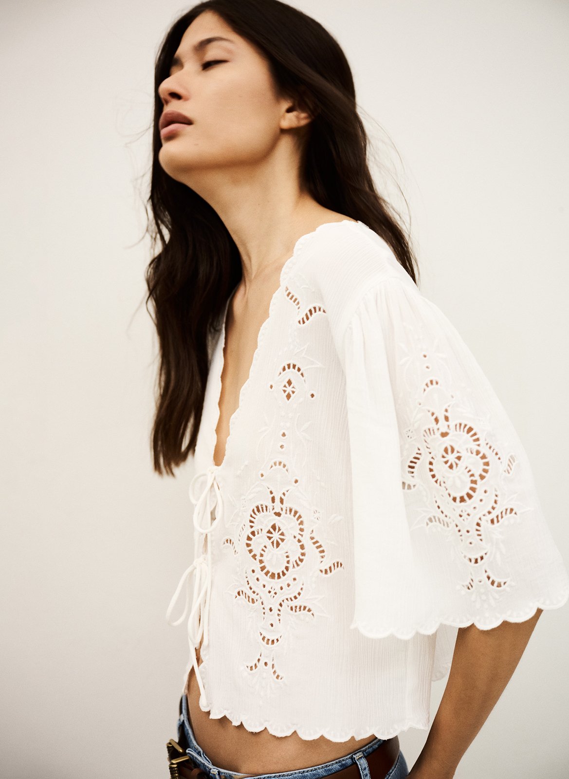 Top col v brodé BA&SH Beige