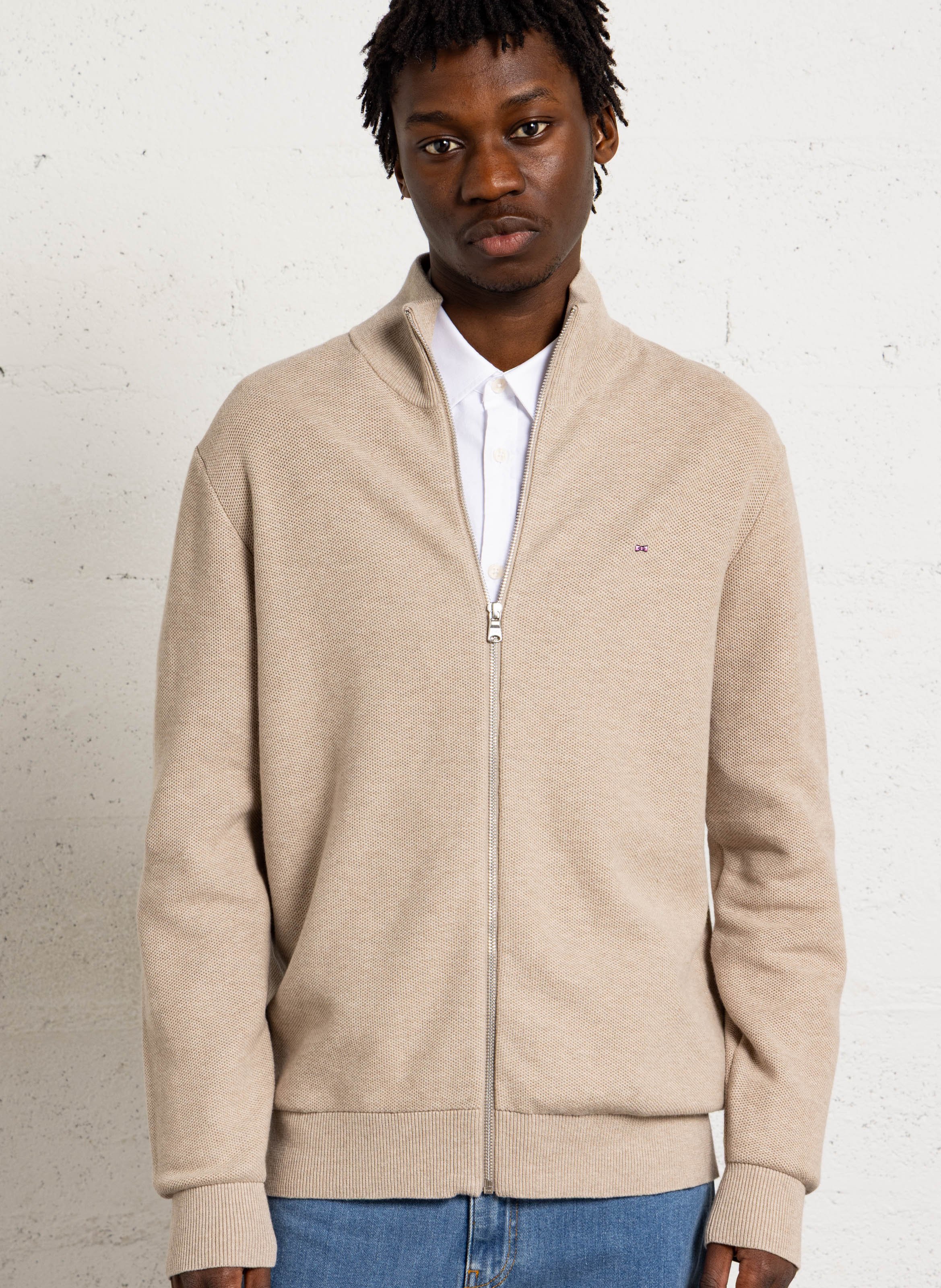 Chaleco con cuello alto y cremallera liso EDEN PARK Beige