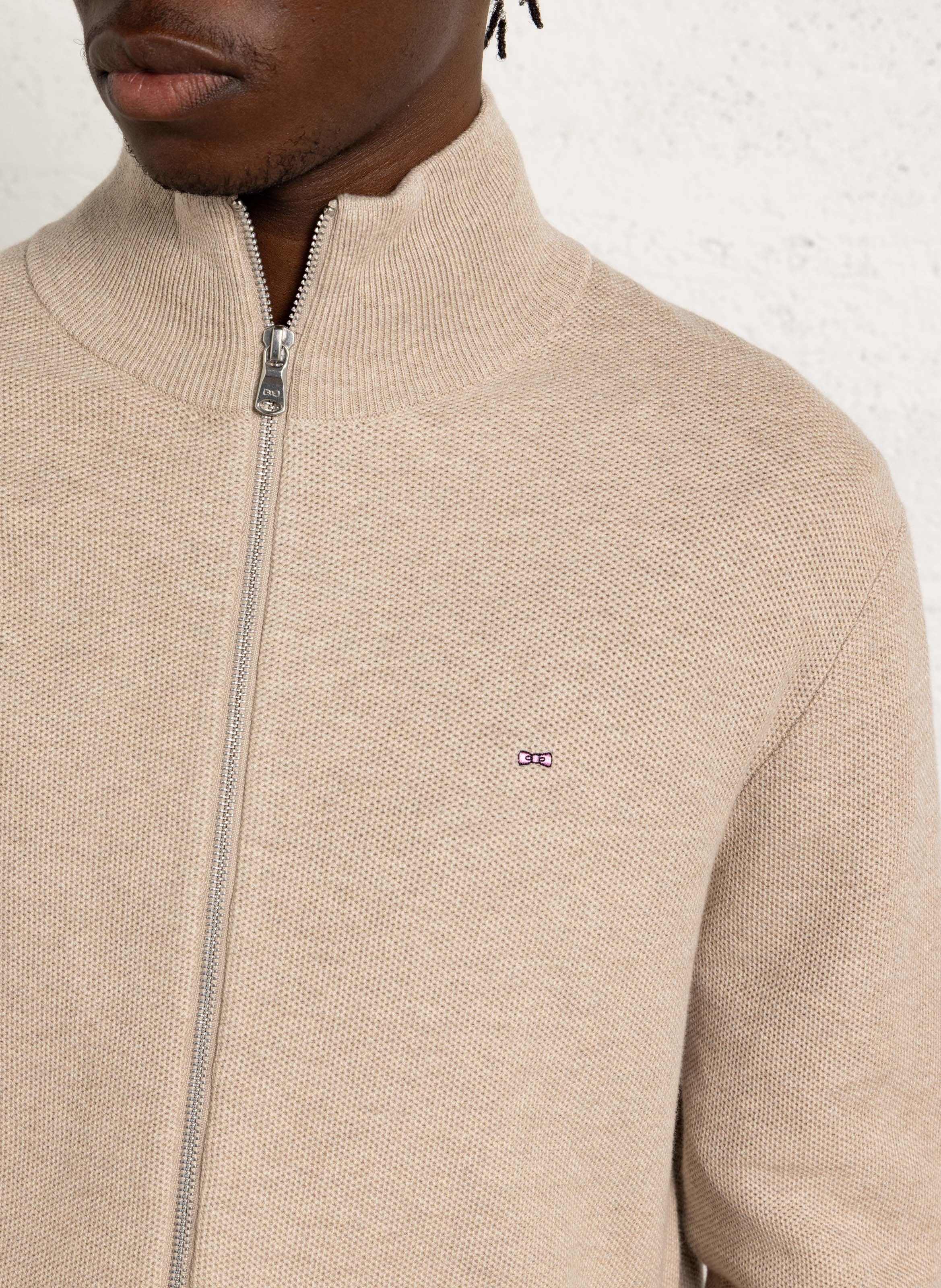 Chaleco con cuello alto y cremallera liso EDEN PARK Beige