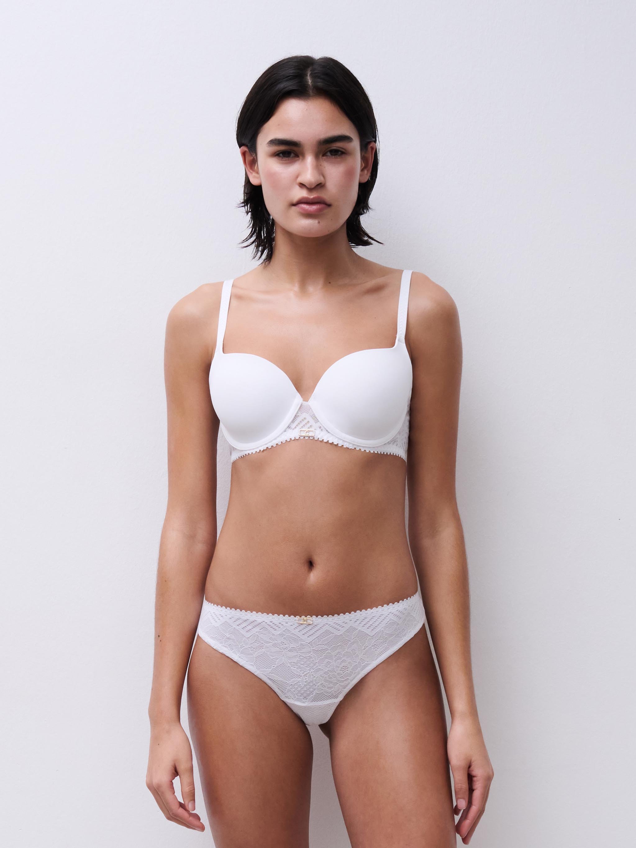 Lace tanga CHANTELLE White