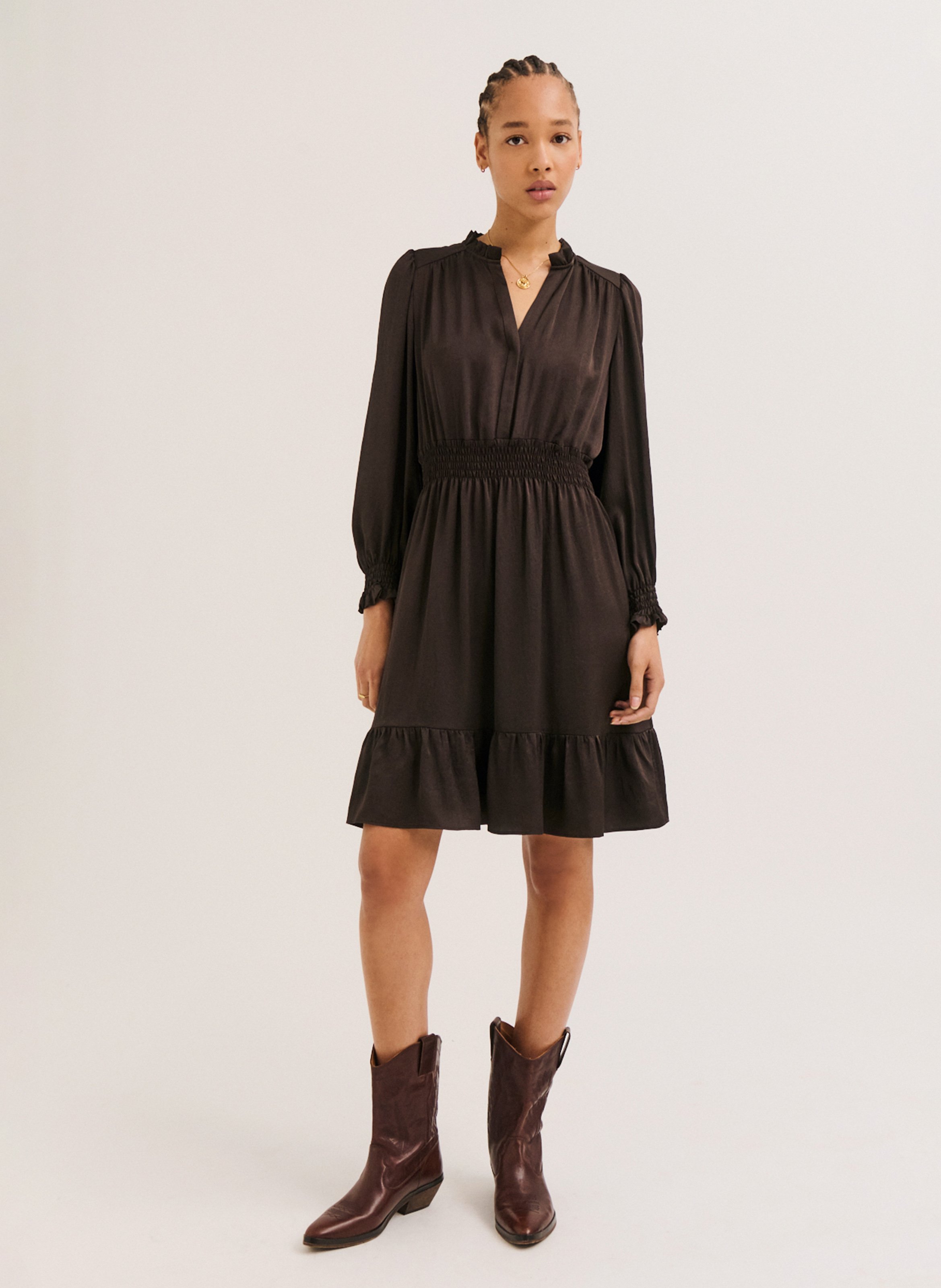 Tailliertes Kurzkleid mit Henley-Ausschnitt PABLO Braun
