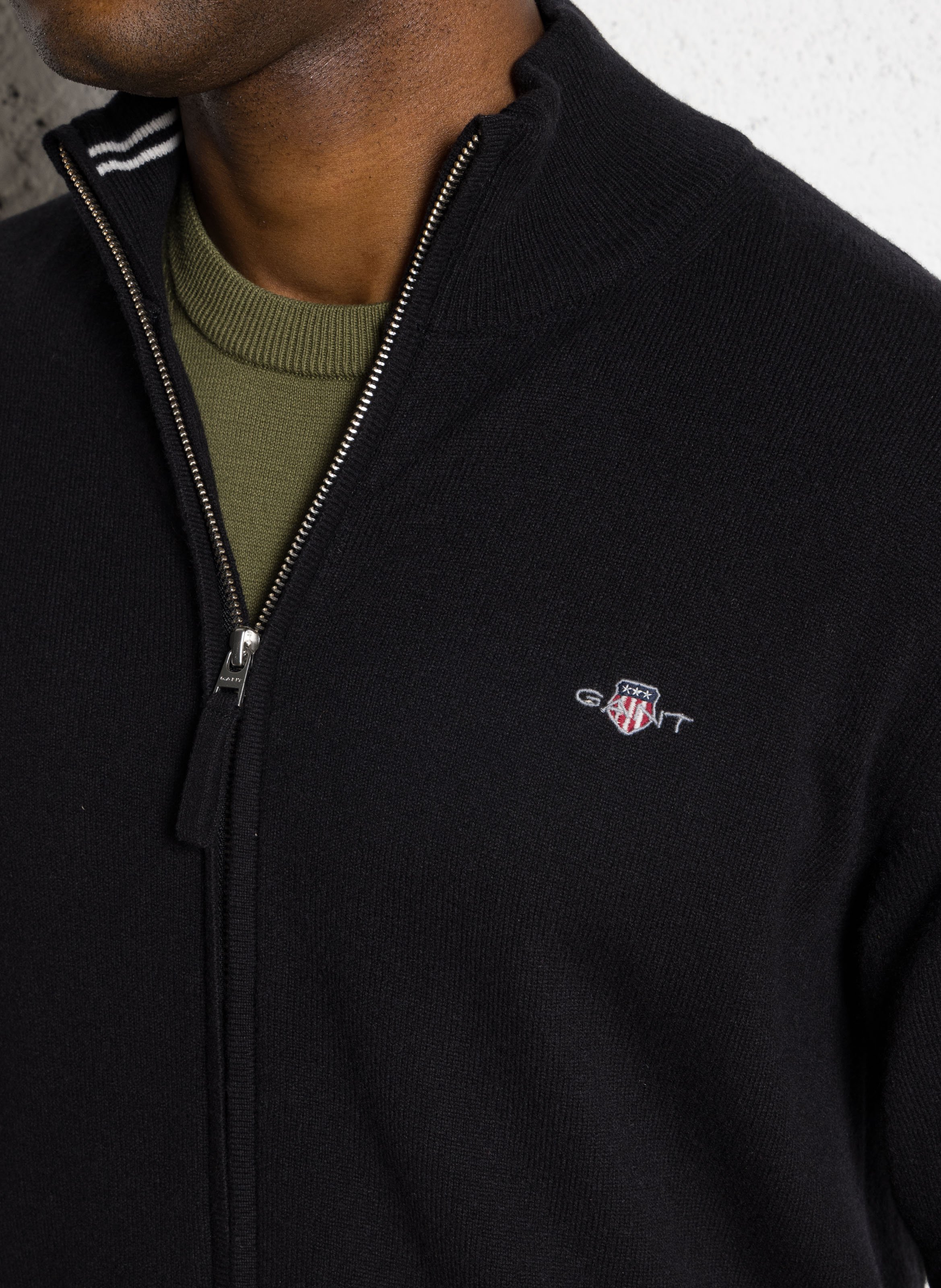 High-neck zipped sweater GANT Black