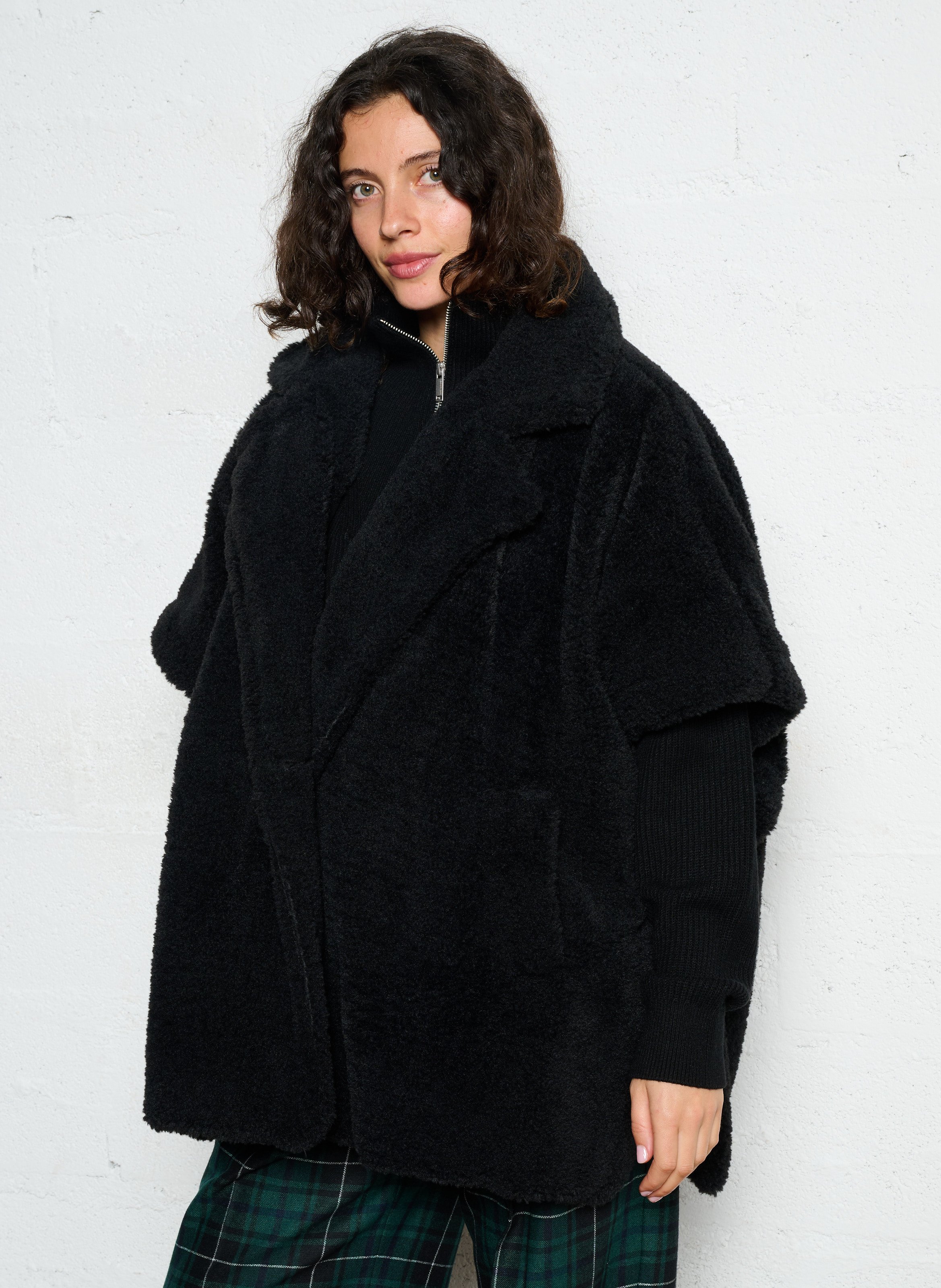 Oversized faux fur cape IKKS Black