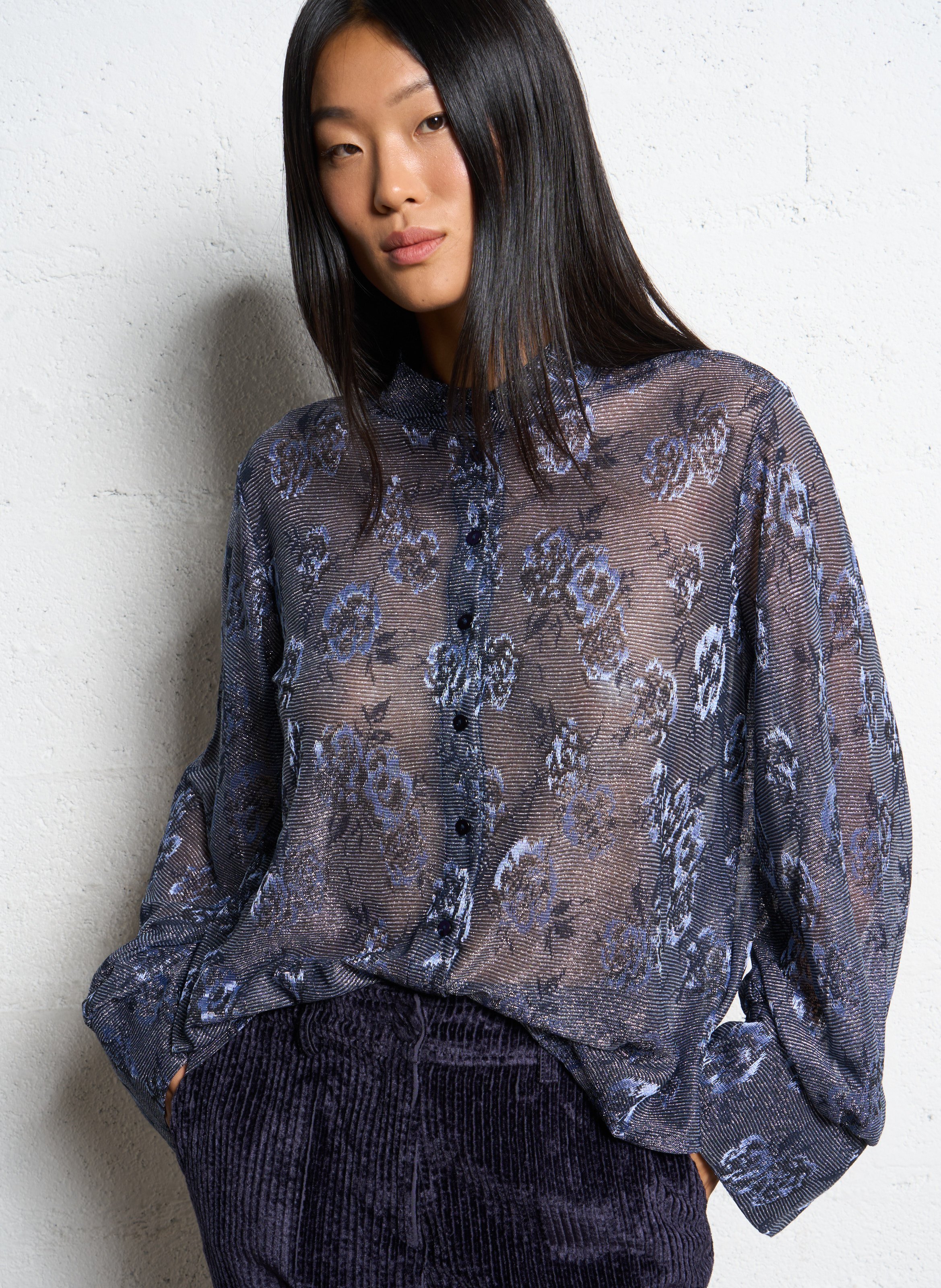 Fluid round neck shirt with shiny patterns MOMONI Blue