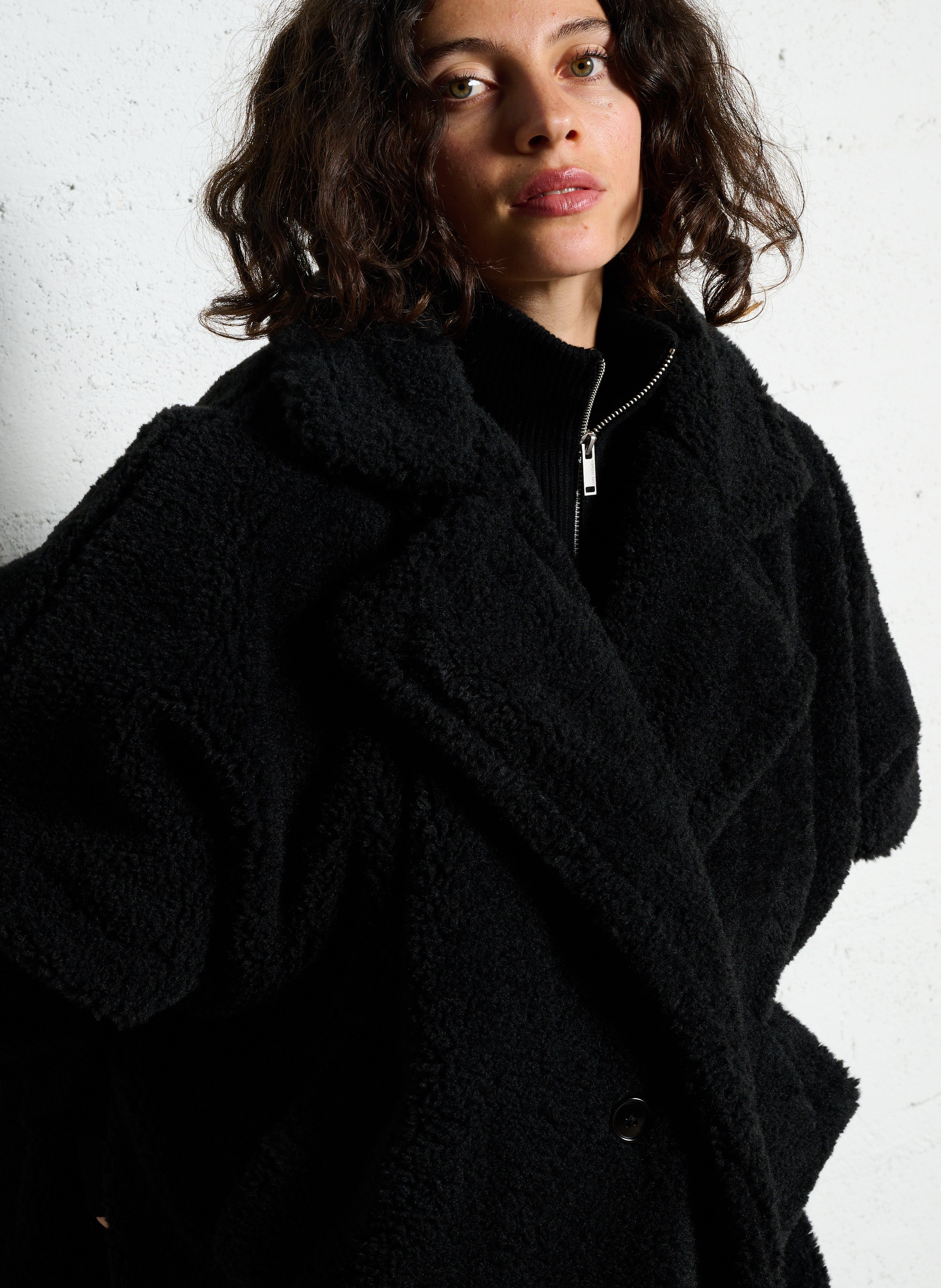 Oversized faux fur cape IKKS Black
