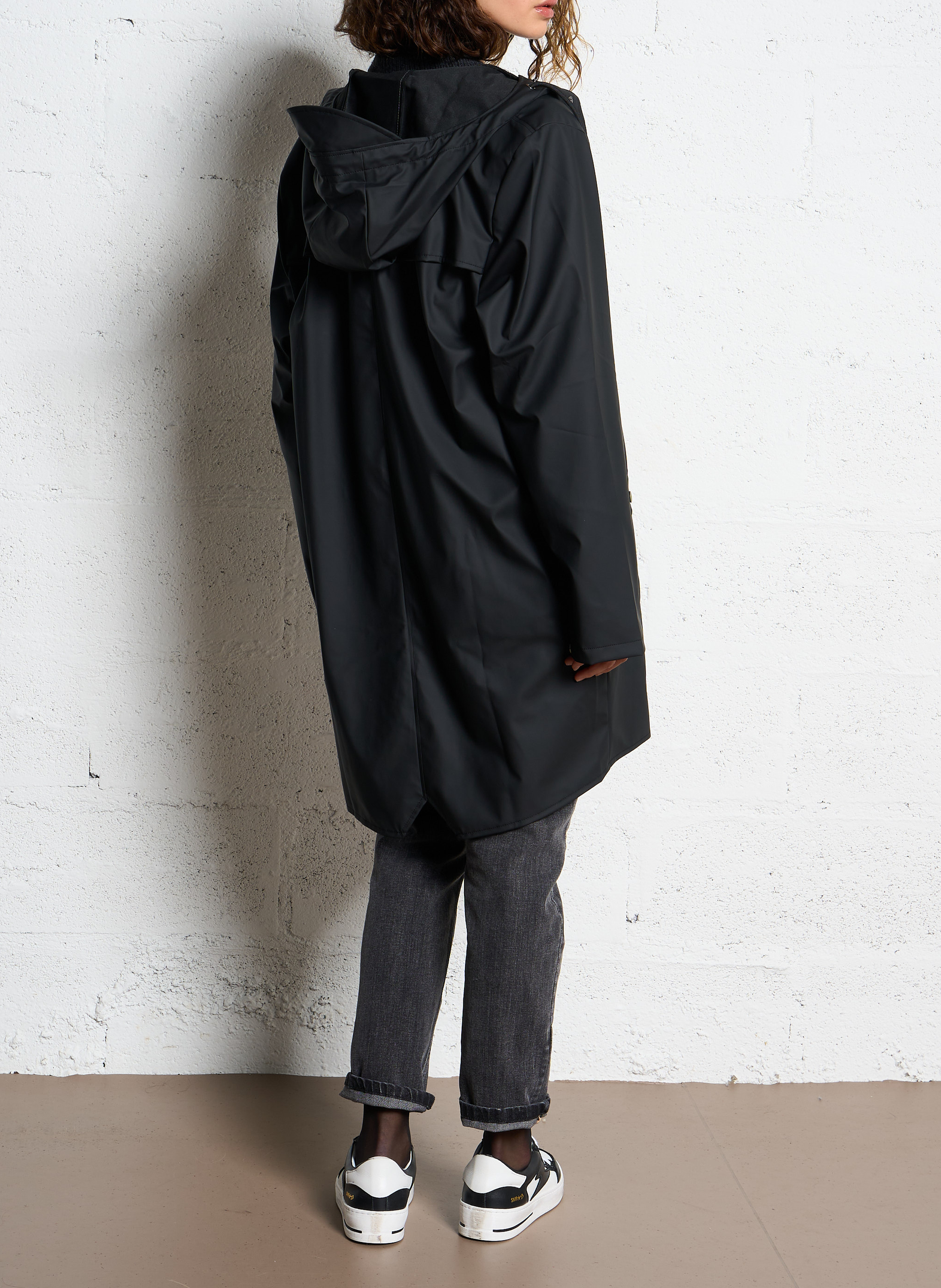 Wasserdichte Windjacke mit Kapuze RAINS Schwarz