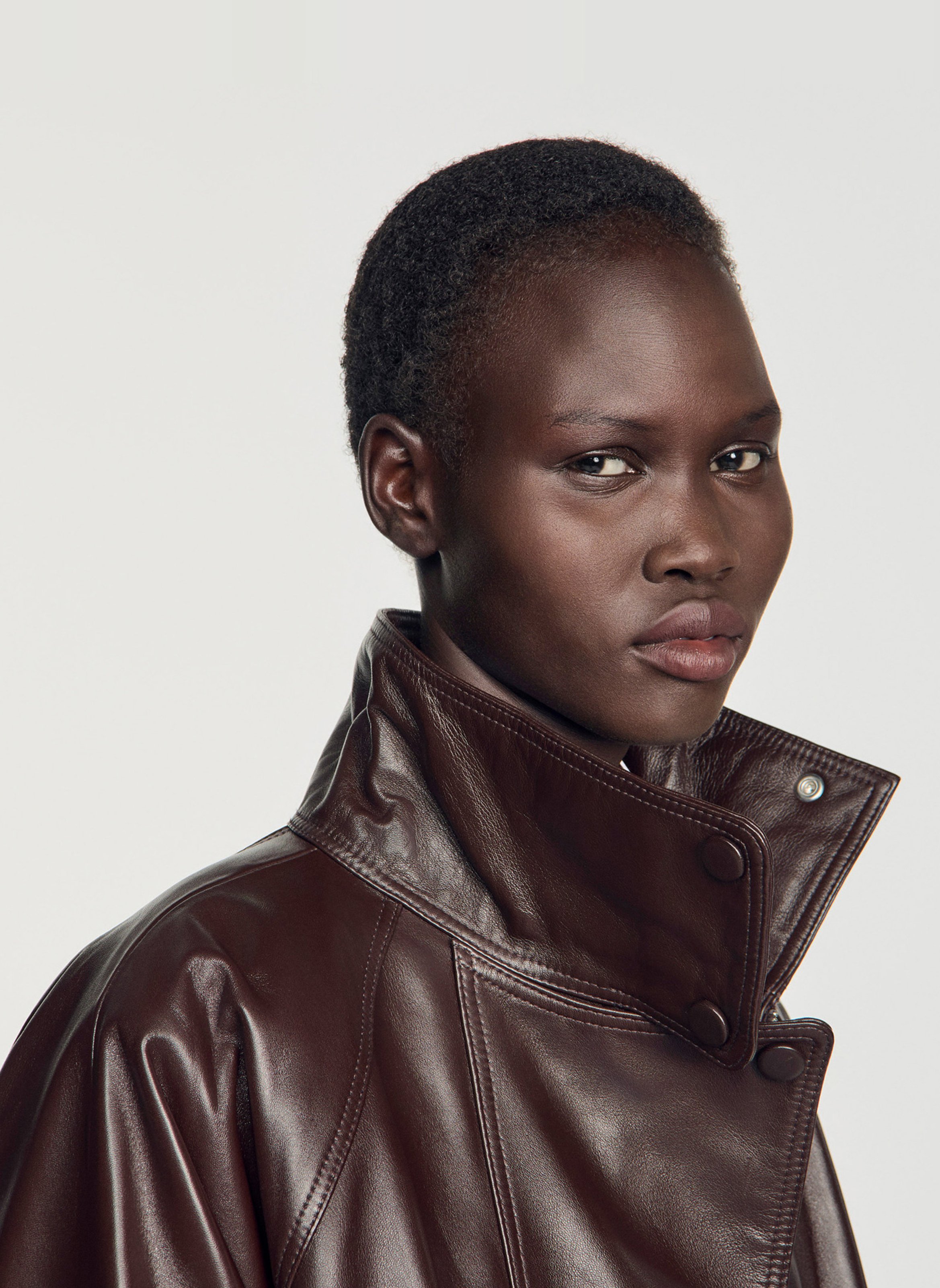 Oversized jack met opstaande kraag in leer SANDRO Bruin