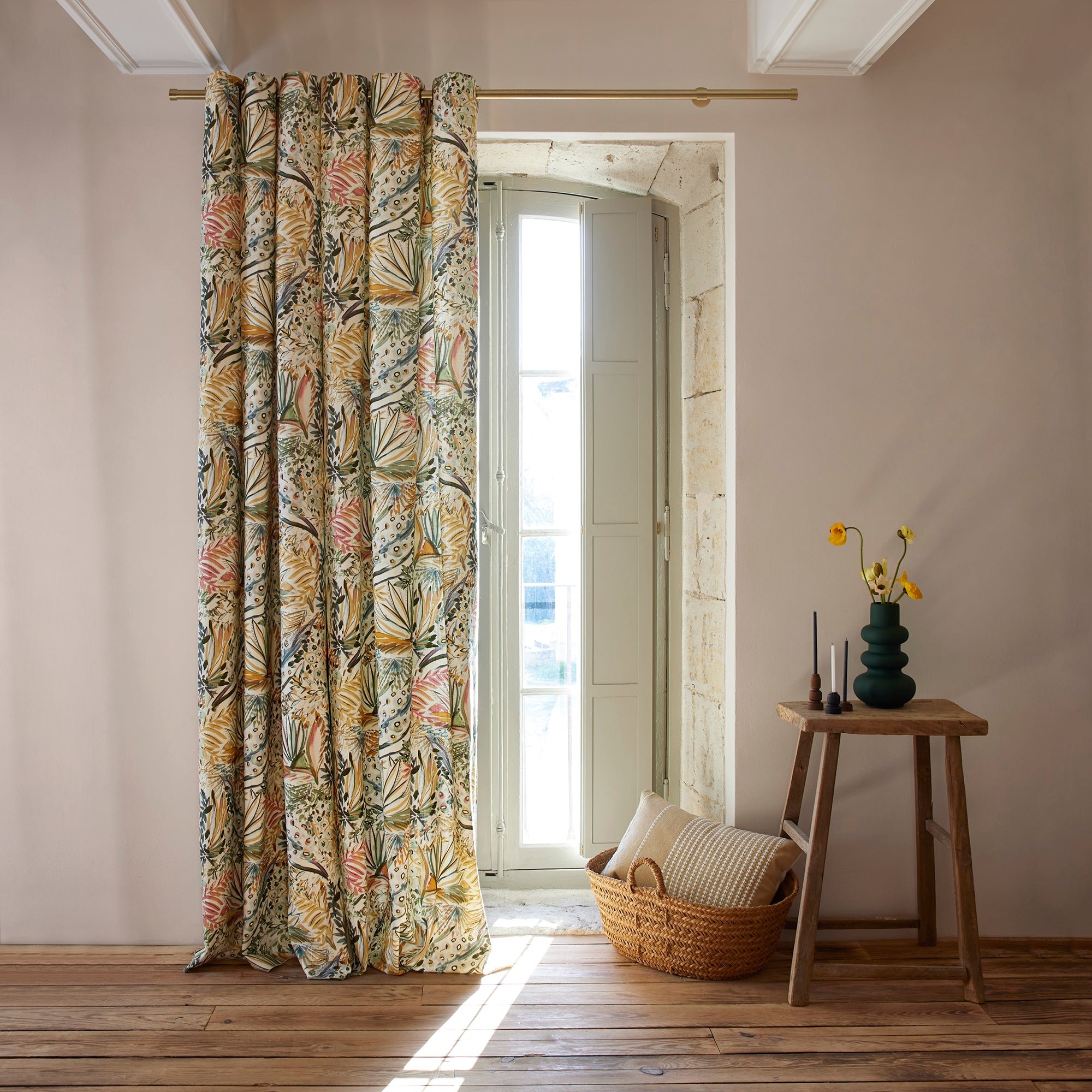 AQUARELA - Curtain with golden eyelets MADURA Multicolored