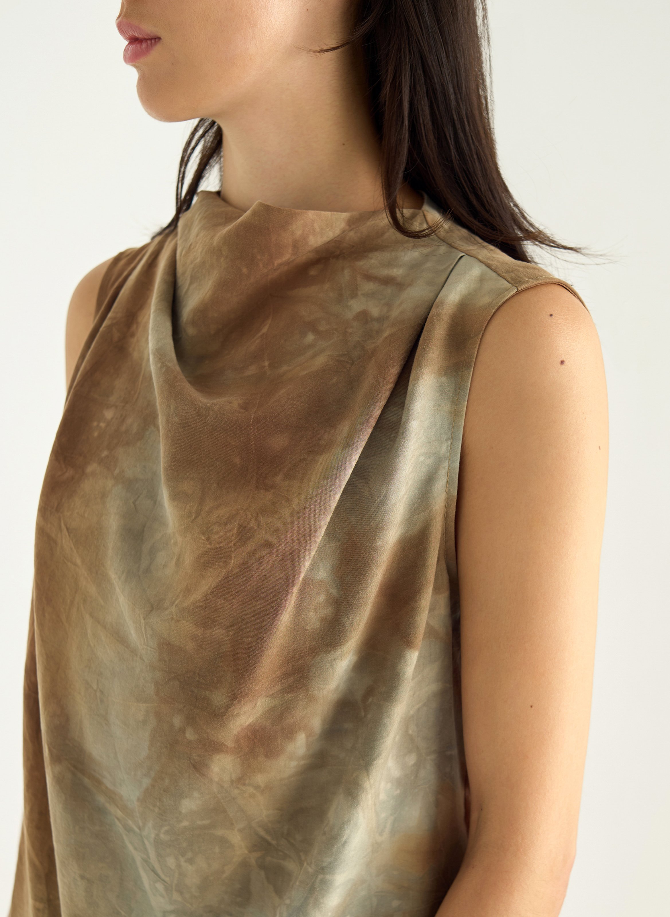 Top col rond imprimé ACOTE Noir