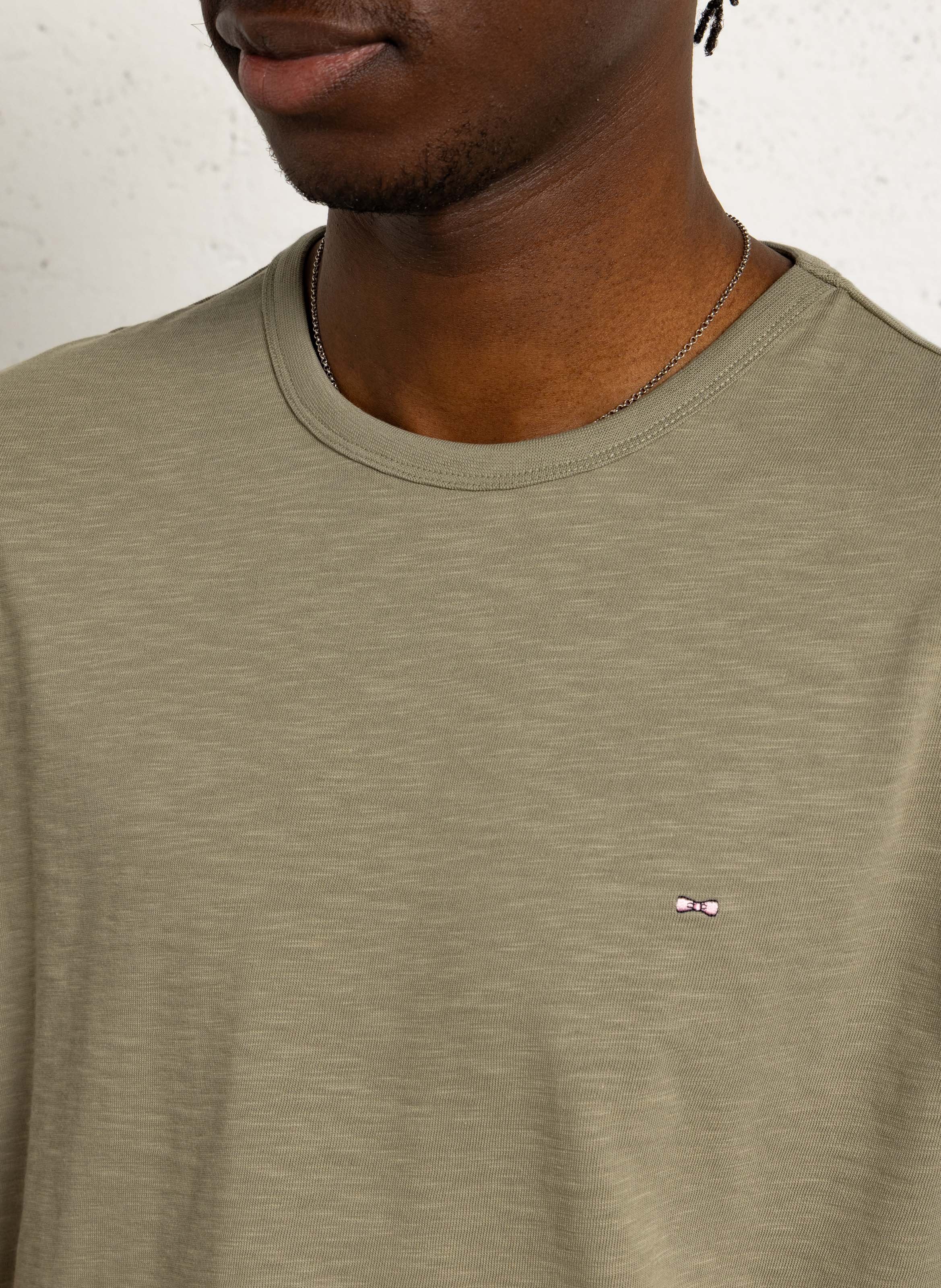 Tee-shirt droit col rond brodé en coton EDEN PARK Beige