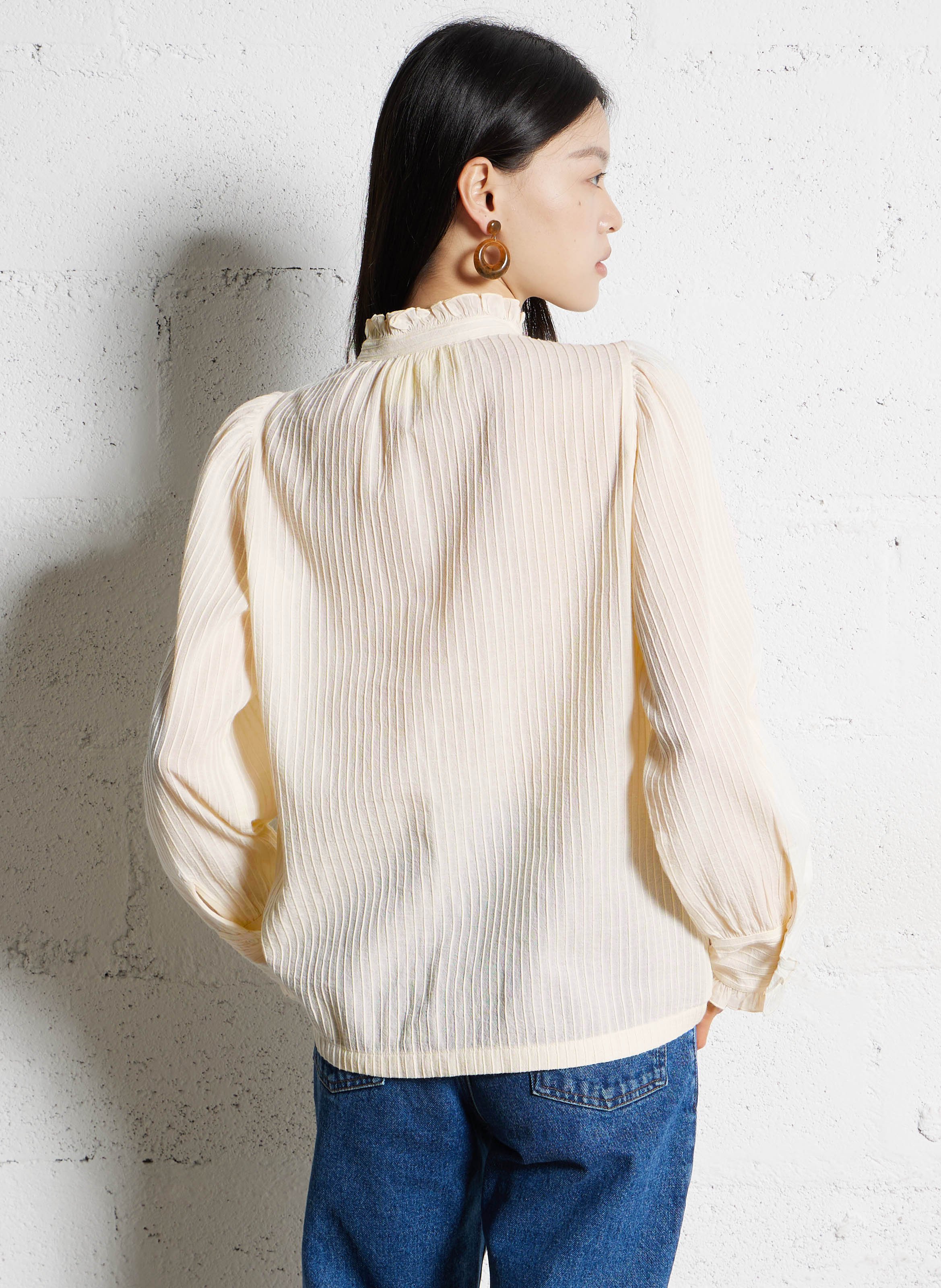 Rechte, katoenen blouse met Victoriaanse kraag ANTIK BATIK Wit