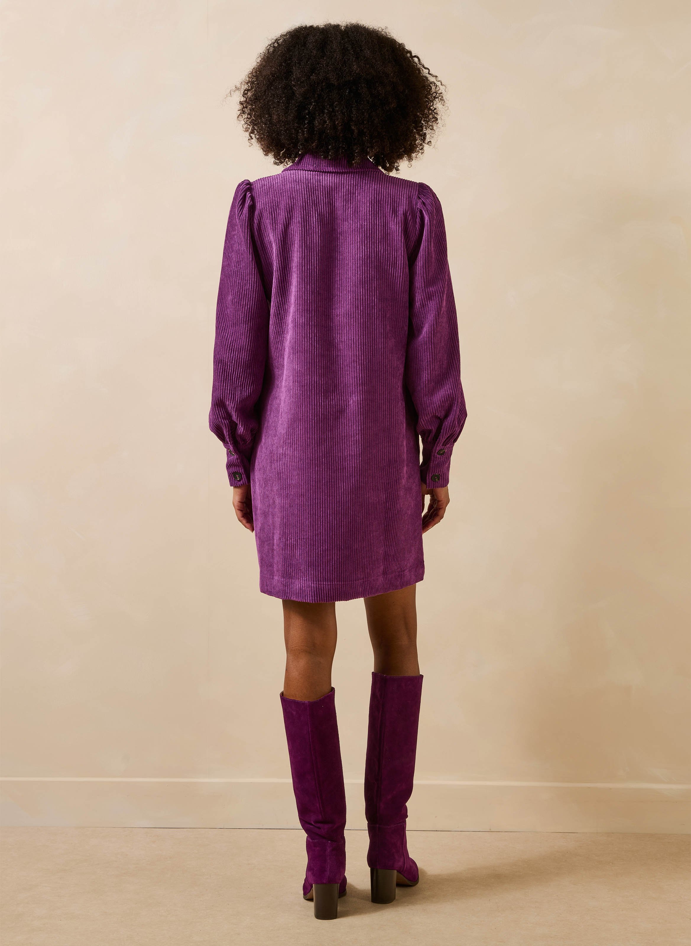 Geripptes kurzes gerade geschnittenes Kleid LA FEE MARABOUTEE Violett