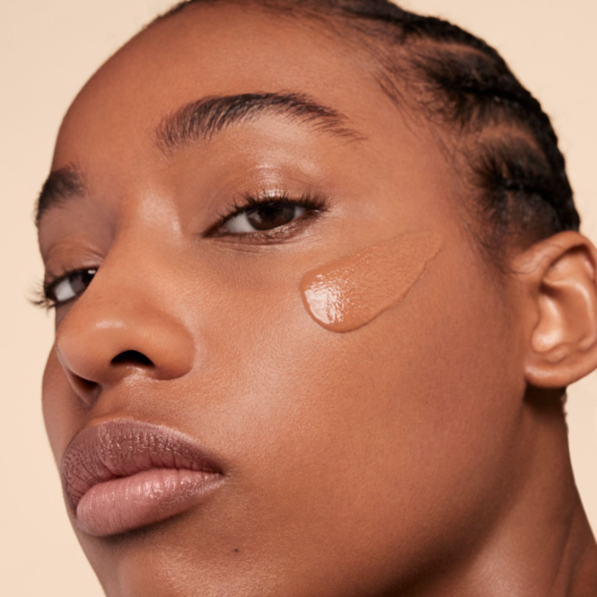 HIGH COVERAGE 24H* LUMINOUS MATTE FOUNDATION YVES SAINT LAURENT Dn5