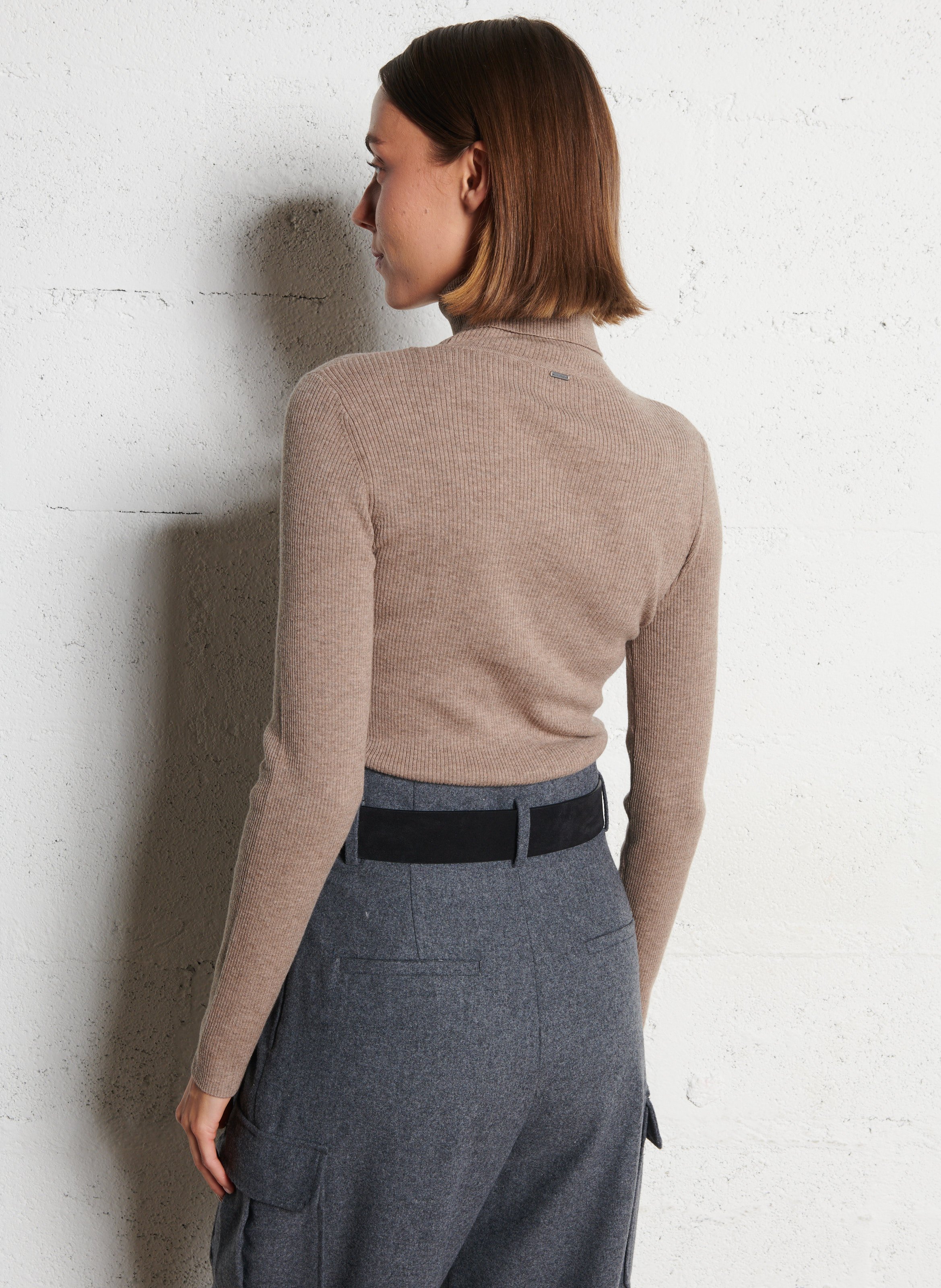 Aansluitende coltrui van wol en katoen IKKS Beige