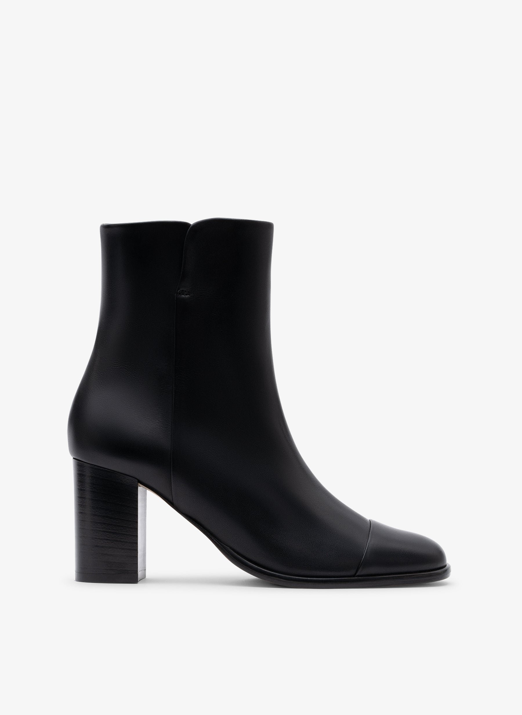 Smooth black leather ankle boots PARALLELE PARIS Black