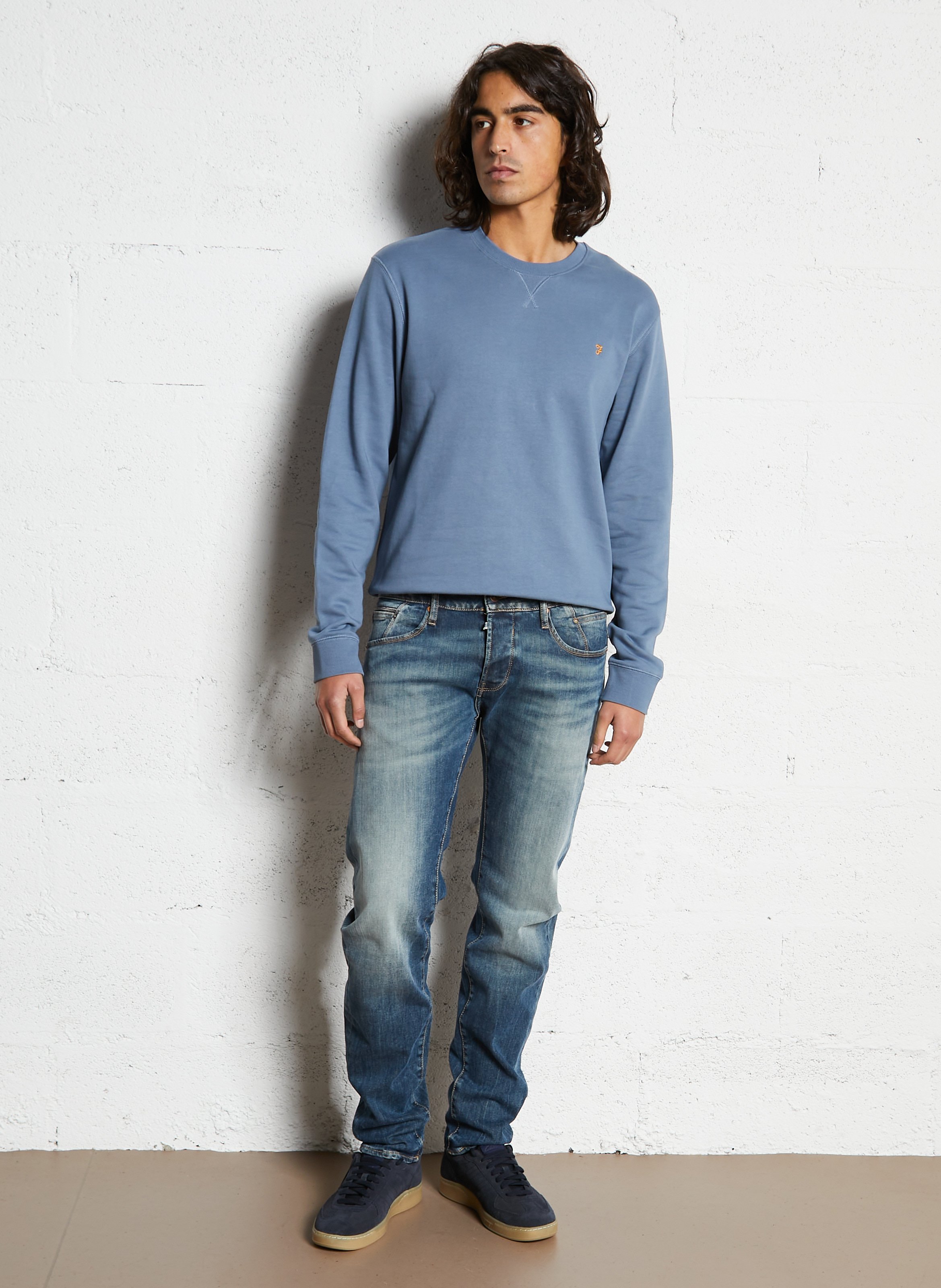 - Straight-leg jeans
- 5 pockets
- Straight cut
- Faded effect LE TEMPS DES CERISES Blue