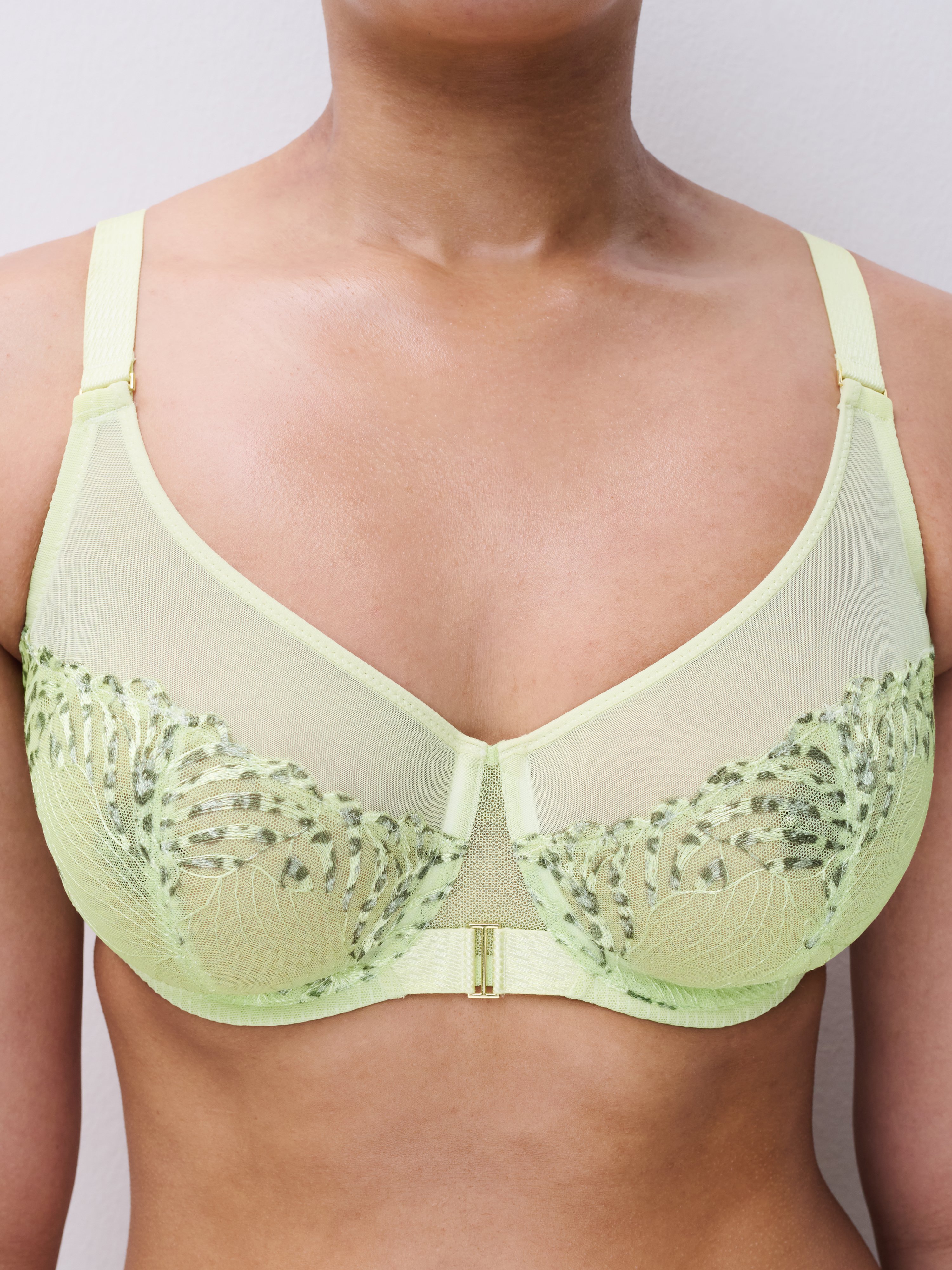 Very supportive embroidered bra CHANTELLE Green