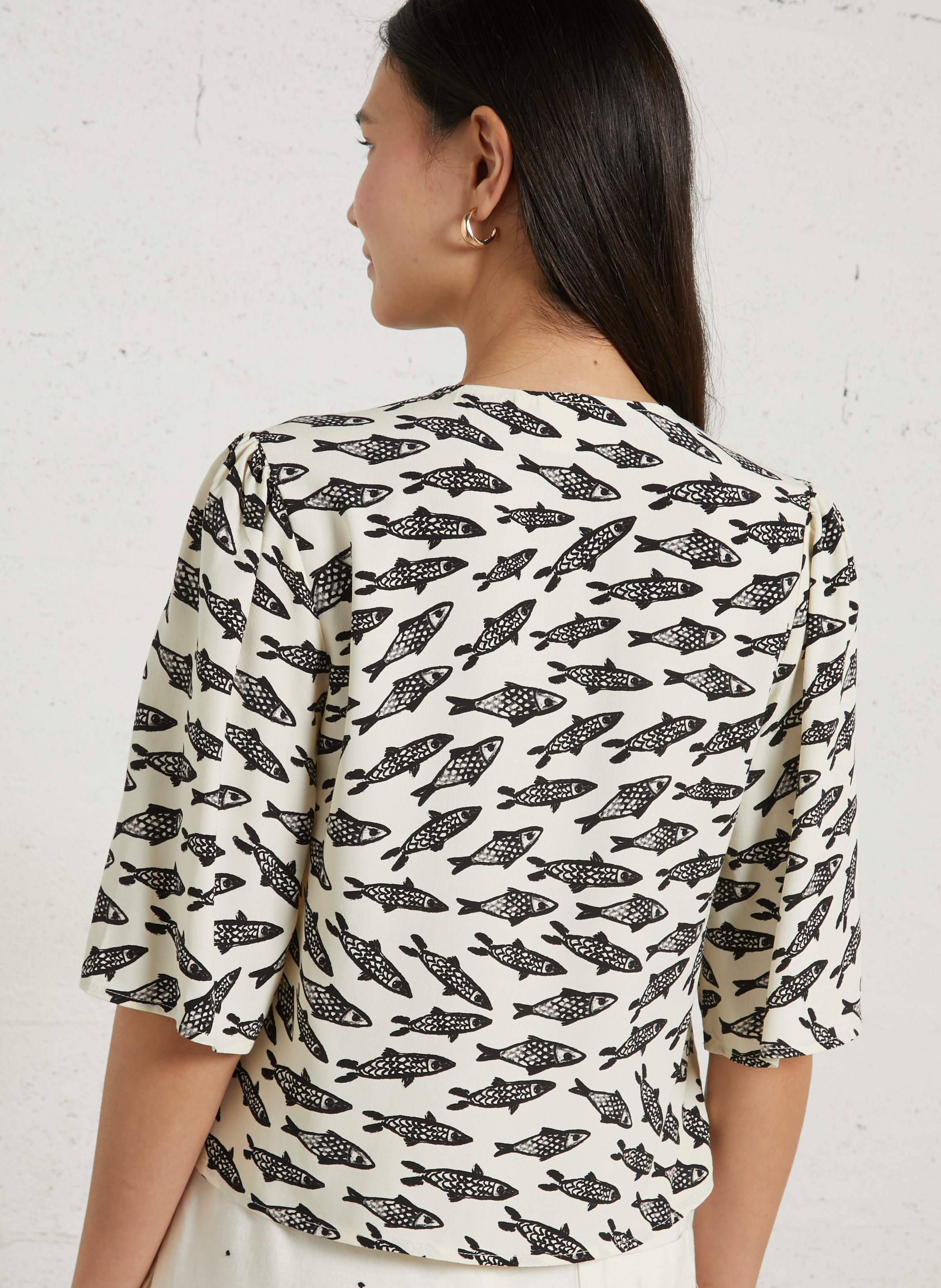 Fitted V-neck blouse FABIENNE CHAPOT White