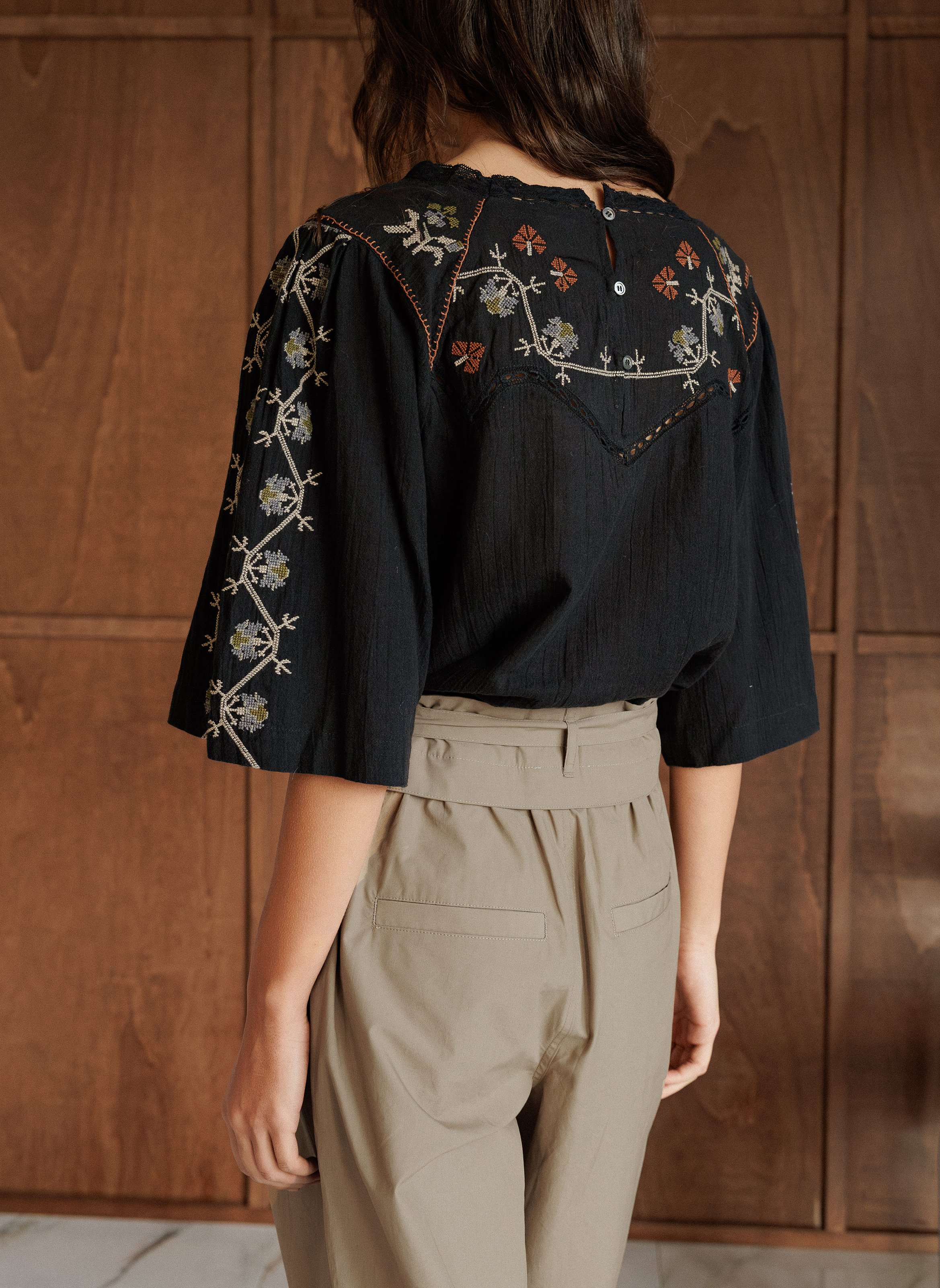 Blouse col rond en coton bio INDI & COLD Noir