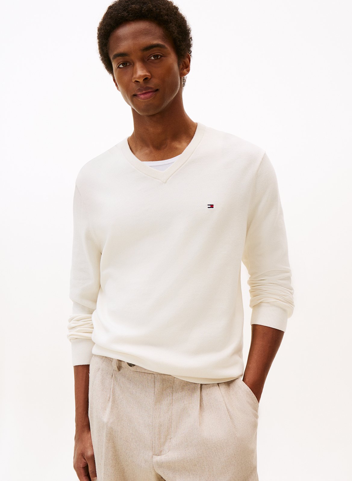 Pull droit col V en coton TOMMY HILFIGER Jaune