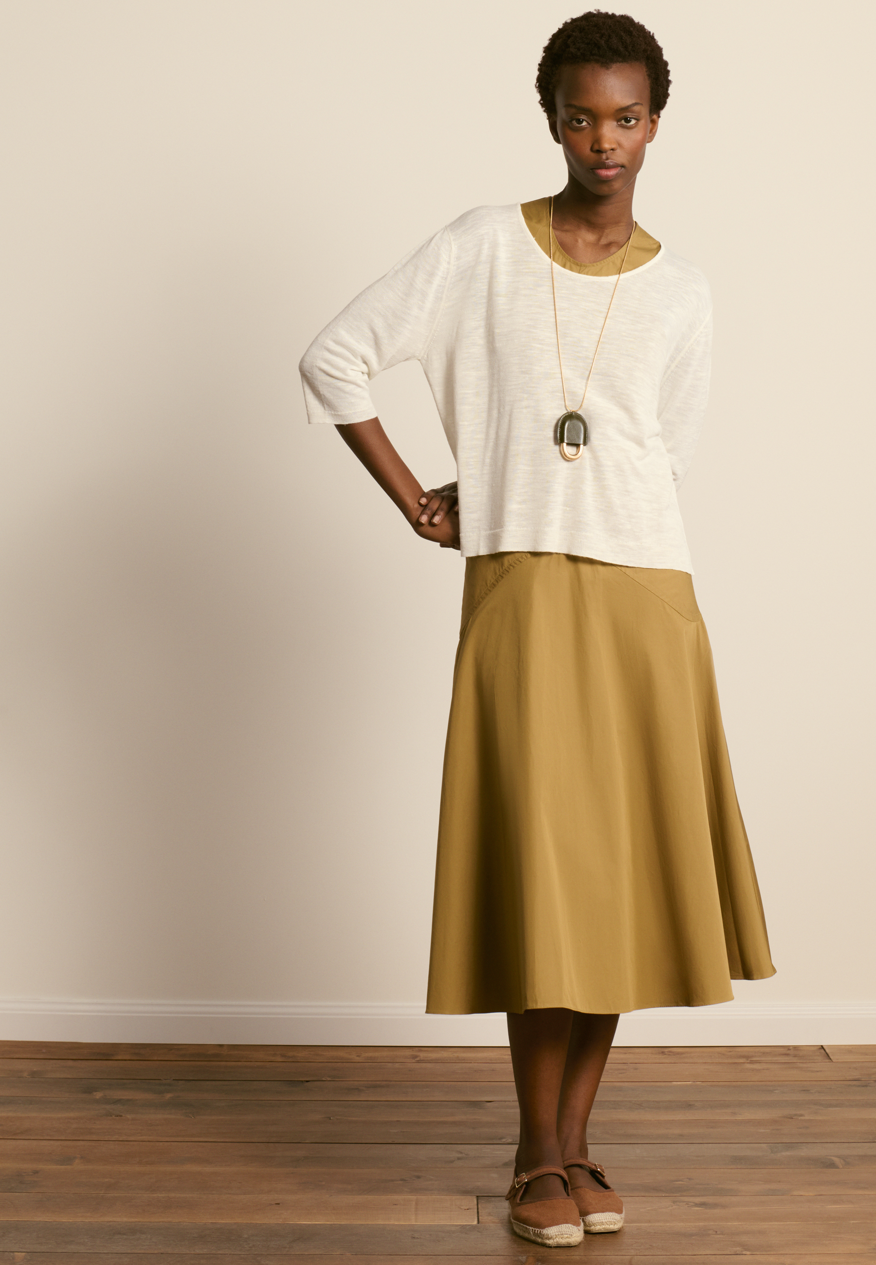 T-shirt col rond manches coudes en lin flammé MAISON MONTAGUT Blanc