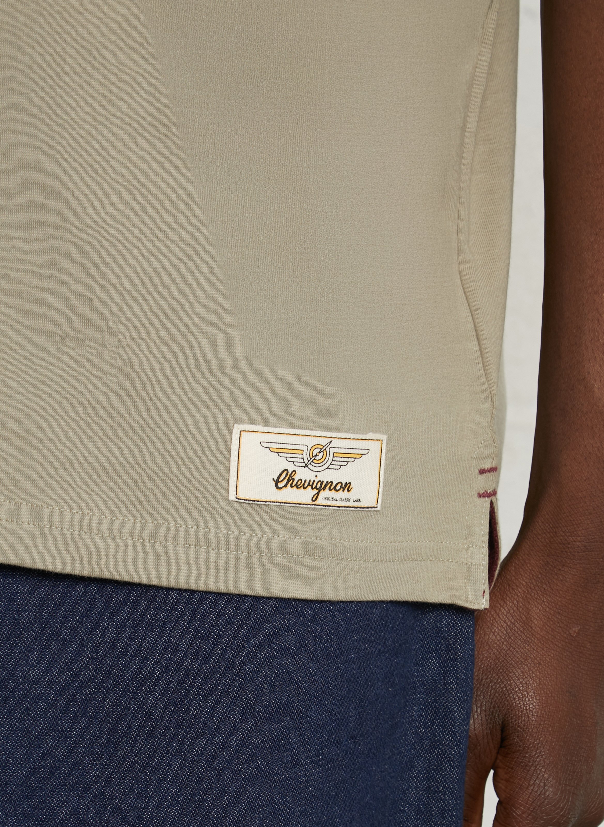 Tee-shirt droit col rond brodé CHEVIGNON Vert