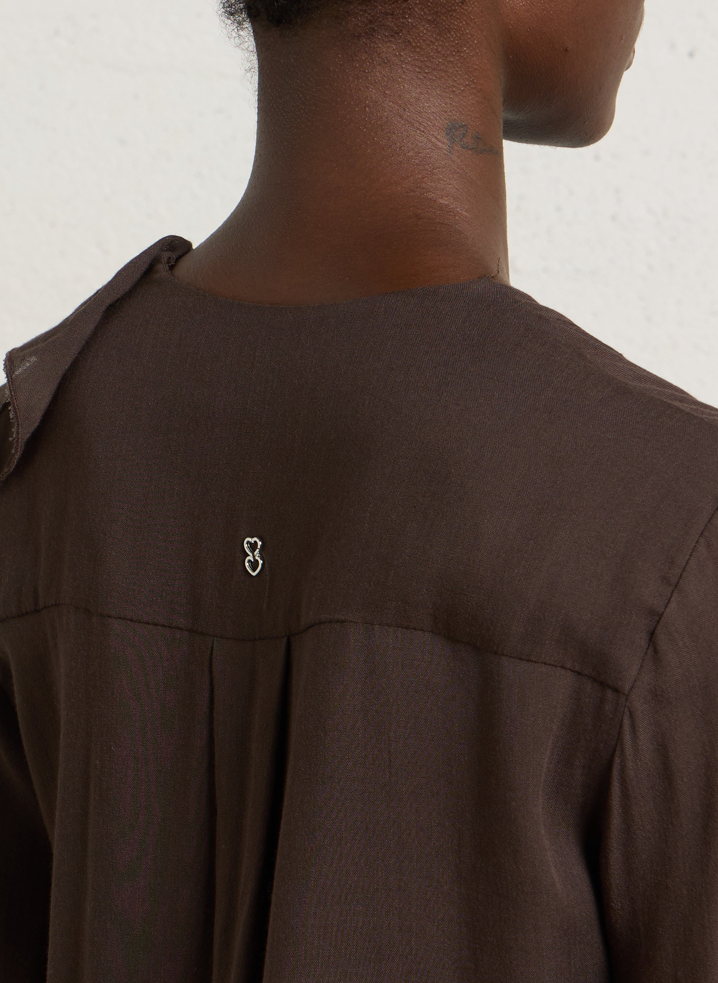 Blouse col v volantée unie PLEASE Marron