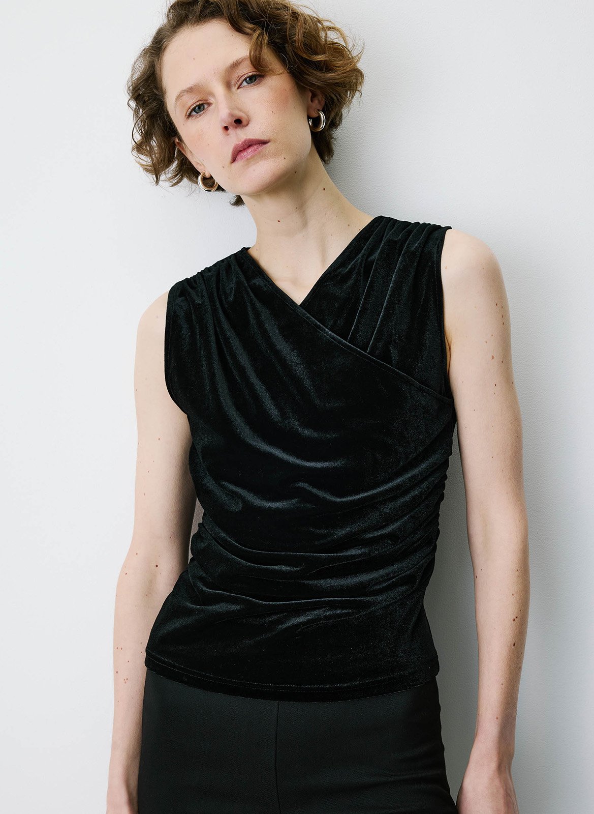 Mouwloze top met V-hals van fluweel | Zwart GRACE ET MILA Dames