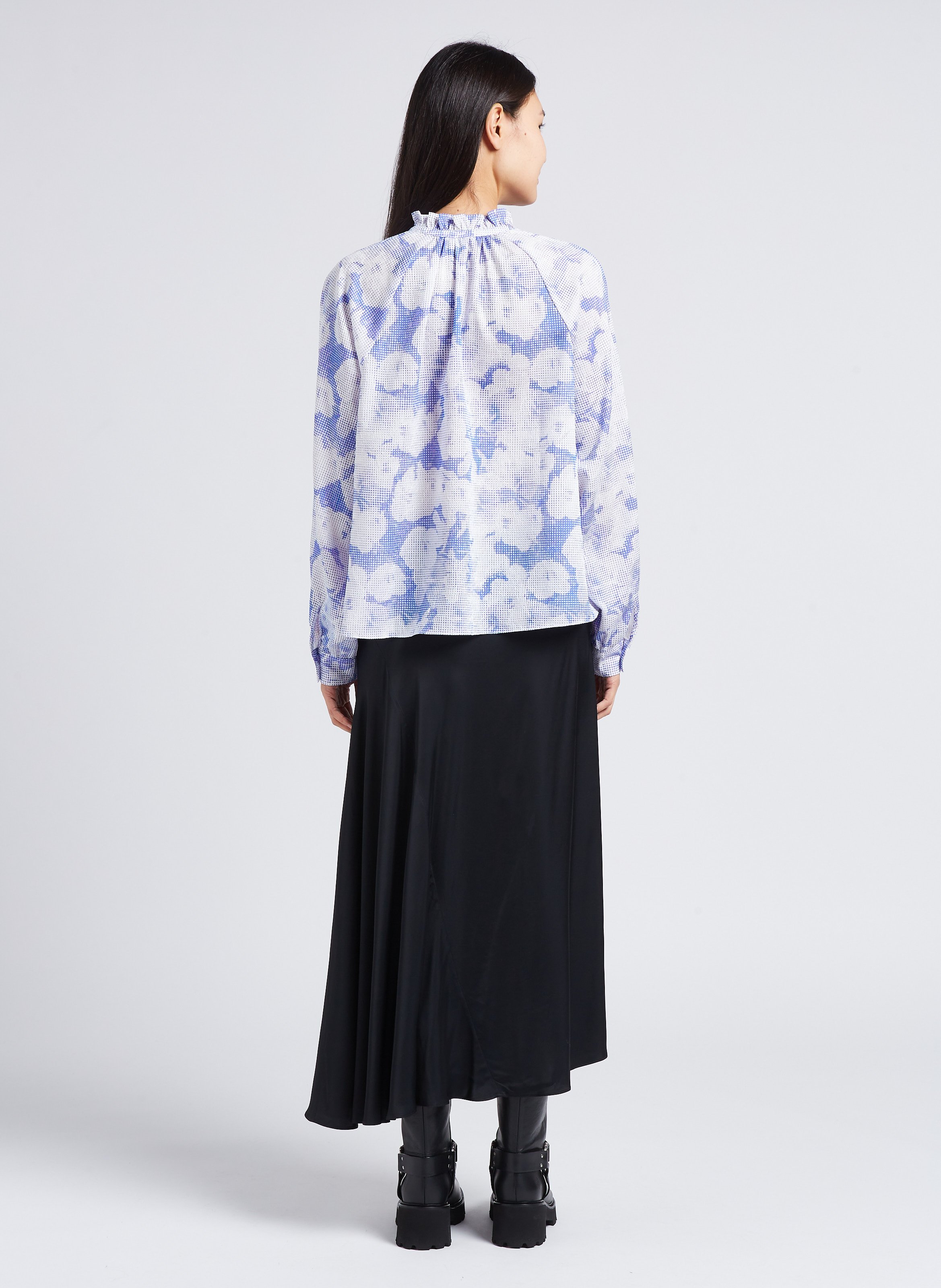 Loose-fit top with knotted V-neck and dotted-effect print SAMSOE SAMSOE Purple