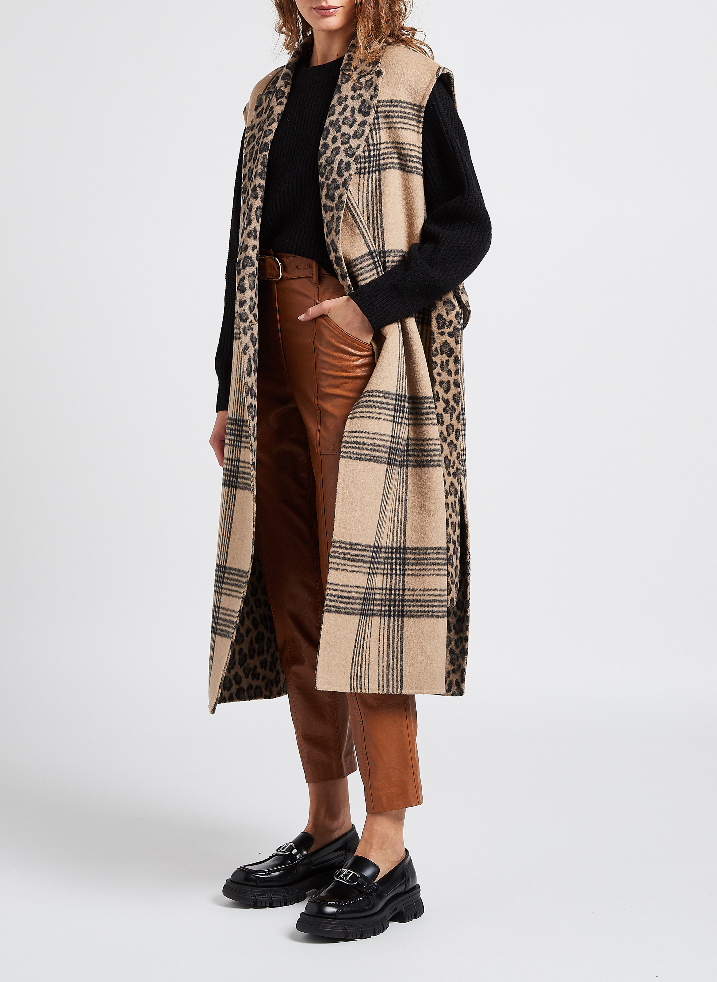 Loose-fit reversible jacket with tailored collar TWINSET Brown