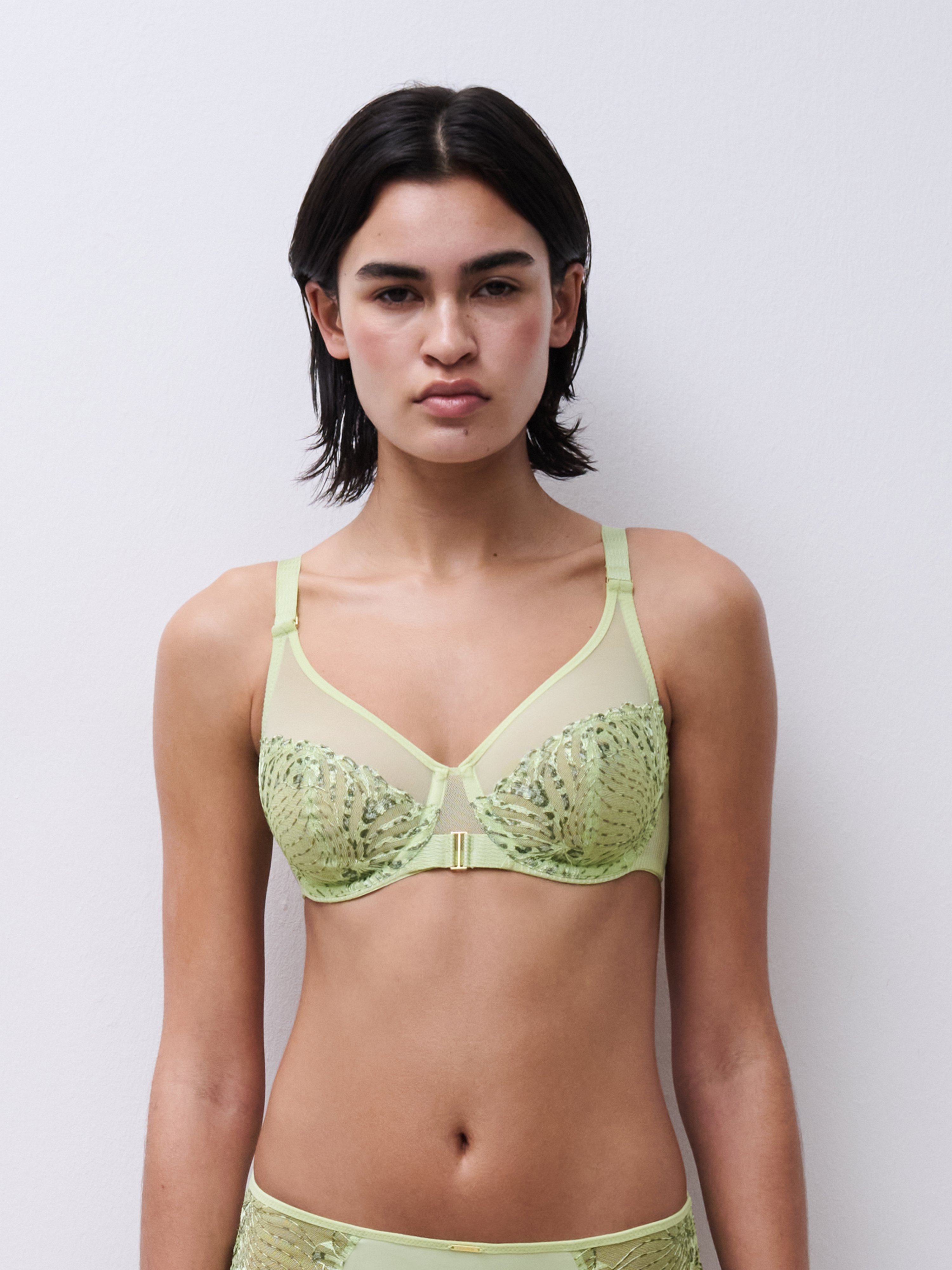 Very supportive embroidered bra CHANTELLE Green