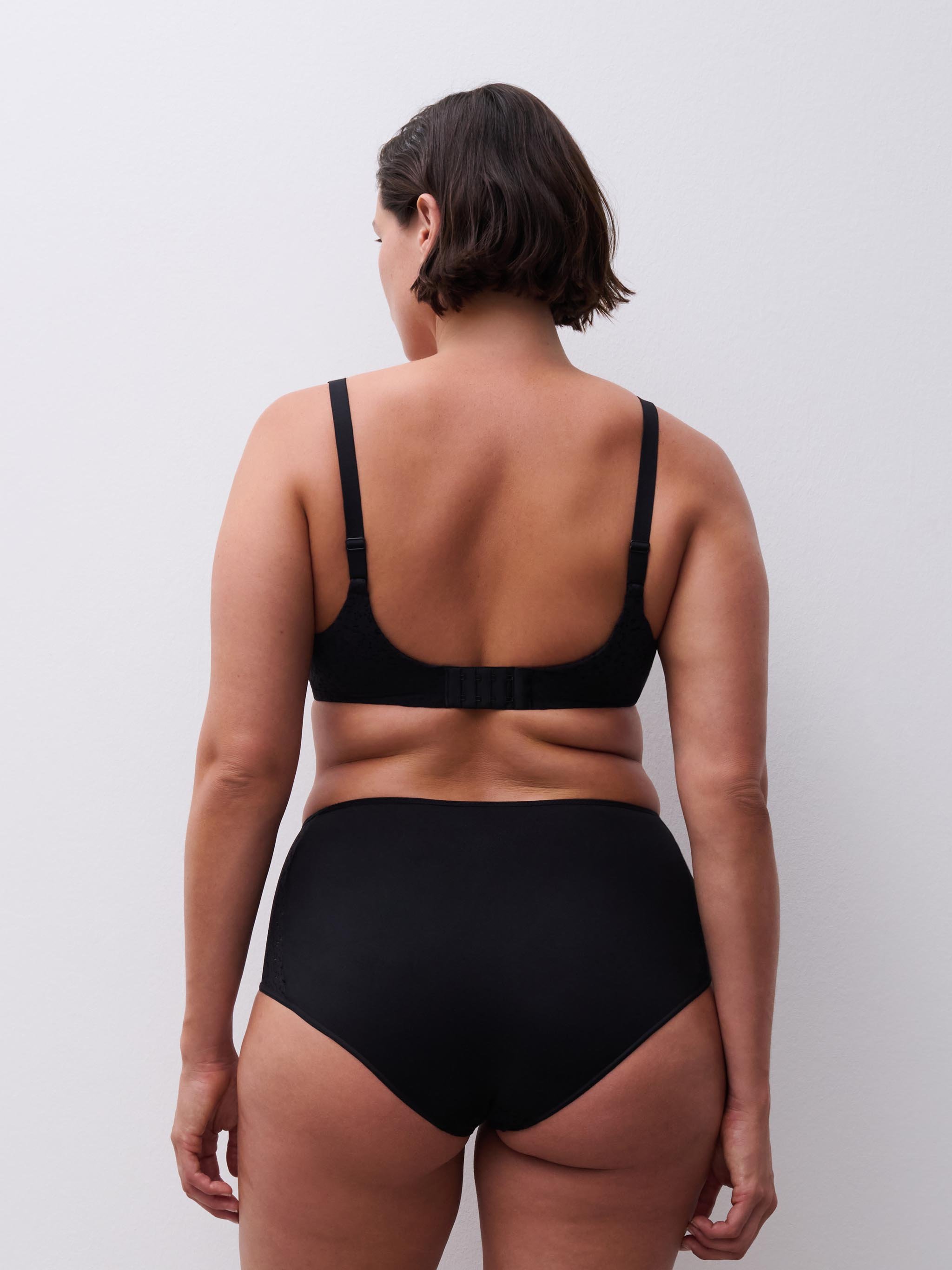 Lace spacer full cup bra CHANTELLE Black