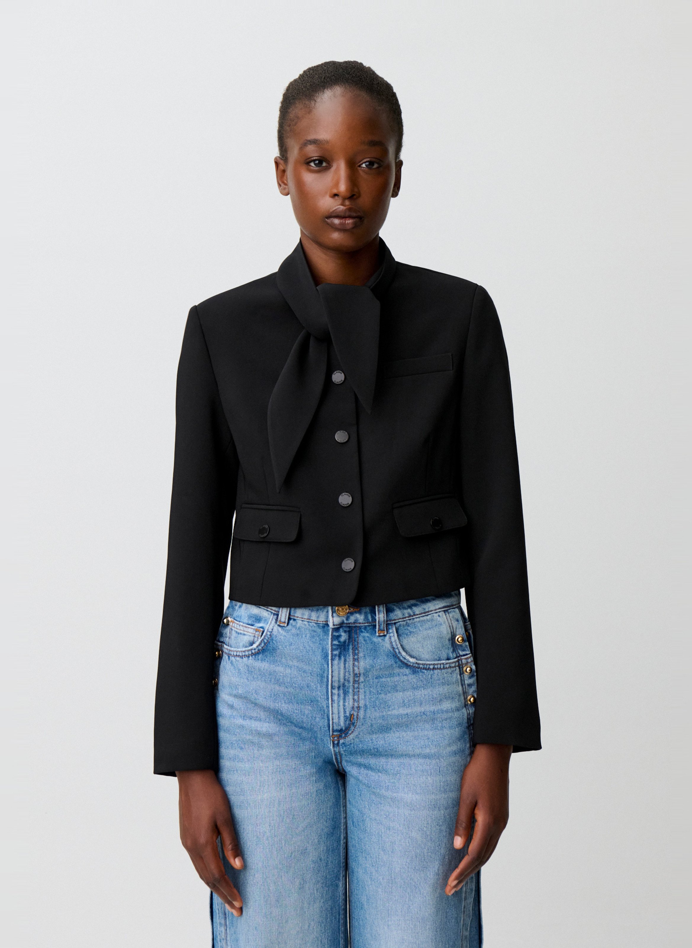 Gerade geschnittene Jacke mit Lavallière-Kragen CLAUDIE PIERLOT Schwarz