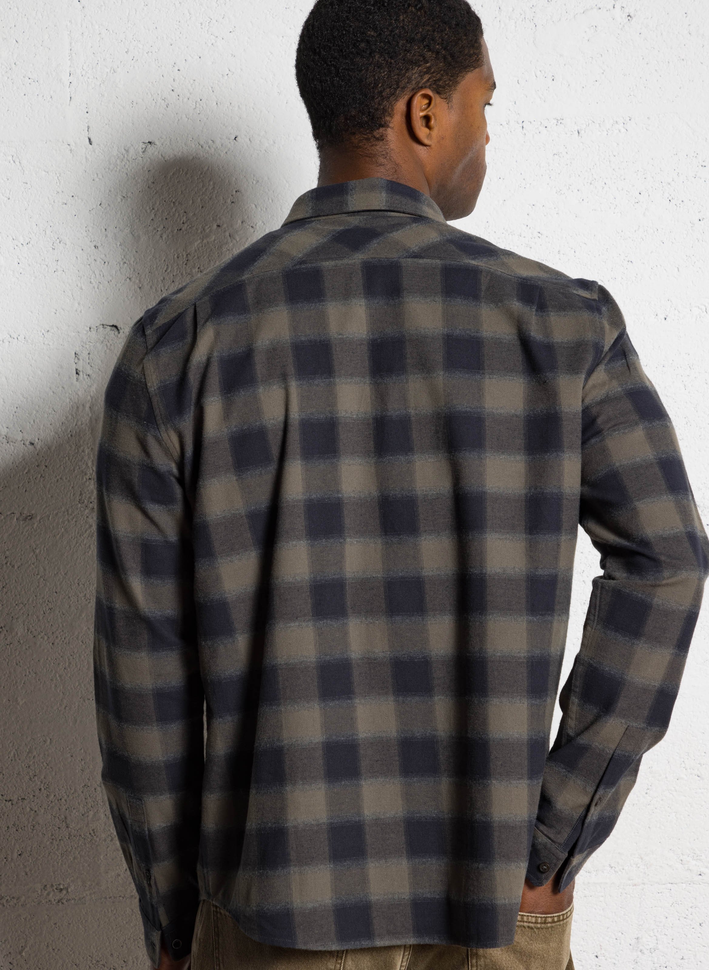 Colonel - Einfarbiges Hemd IKKS Khaki