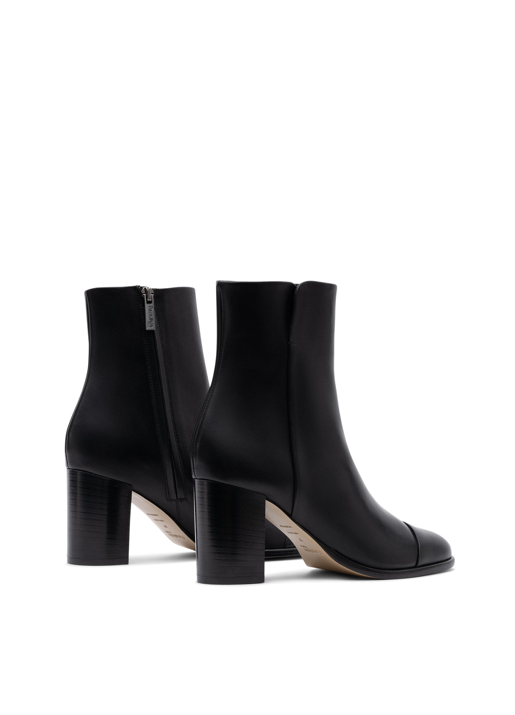 Smooth black leather ankle boots PARALLELE PARIS Black