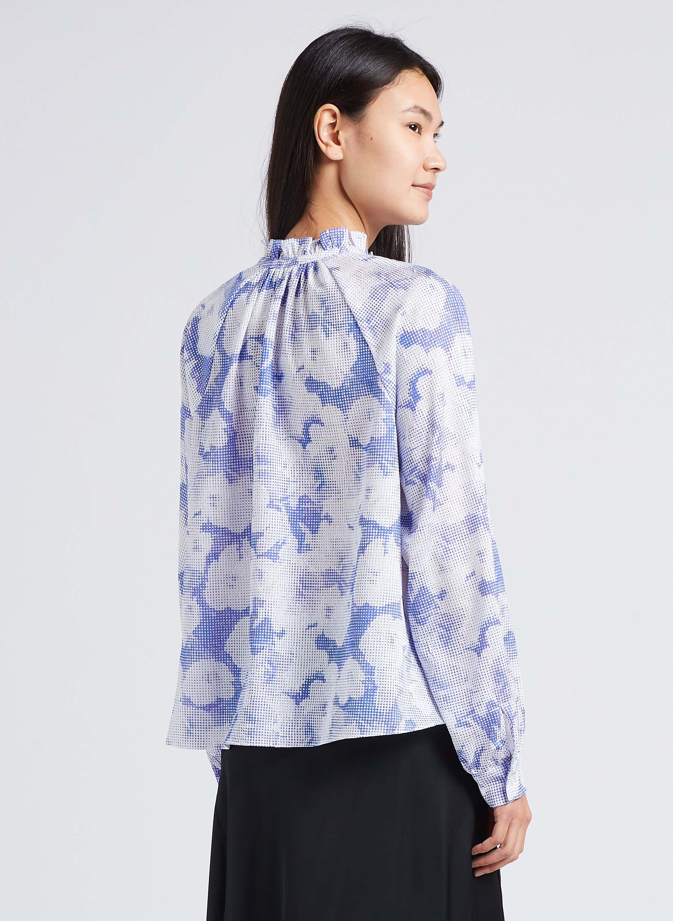 Loose-fit top with knotted V-neck and dotted-effect print SAMSOE SAMSOE Purple