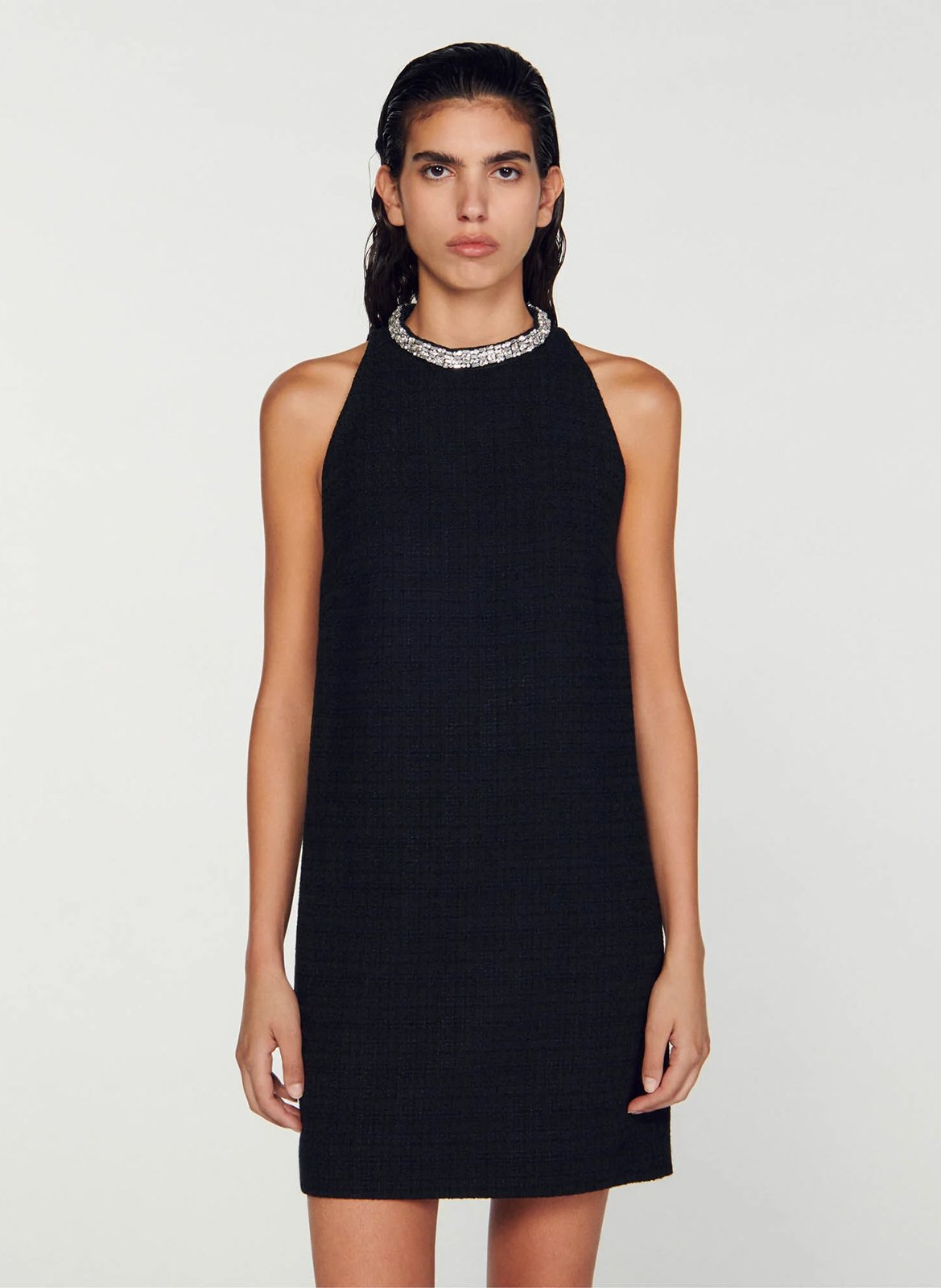 sandro★ROBE COURTE A COL CLAUDINE ワンピース Robe courte à col claudine gris / noir pour femme | Sandro Paris