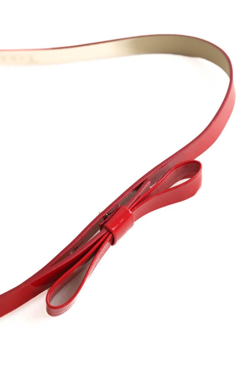 - Buckle closure. - Width: 3 cm.  TARA JARMON - Seconde Main Red