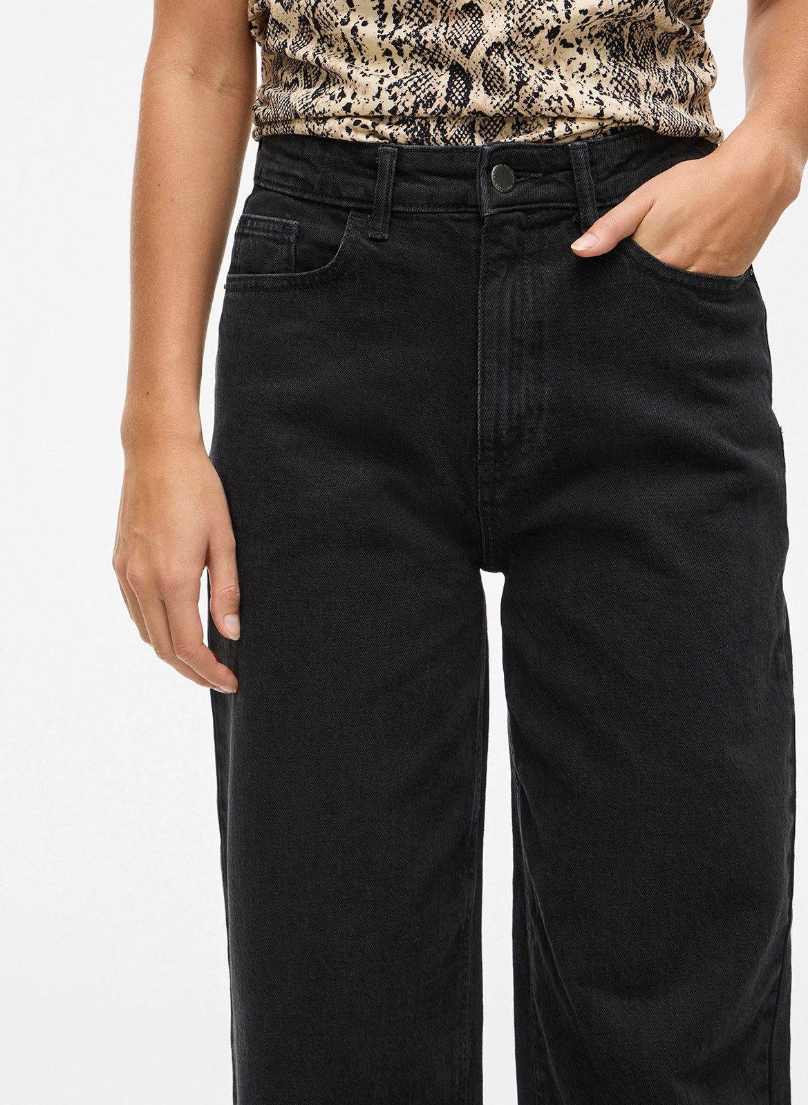 Jean large en coton mélangé VILA Noir