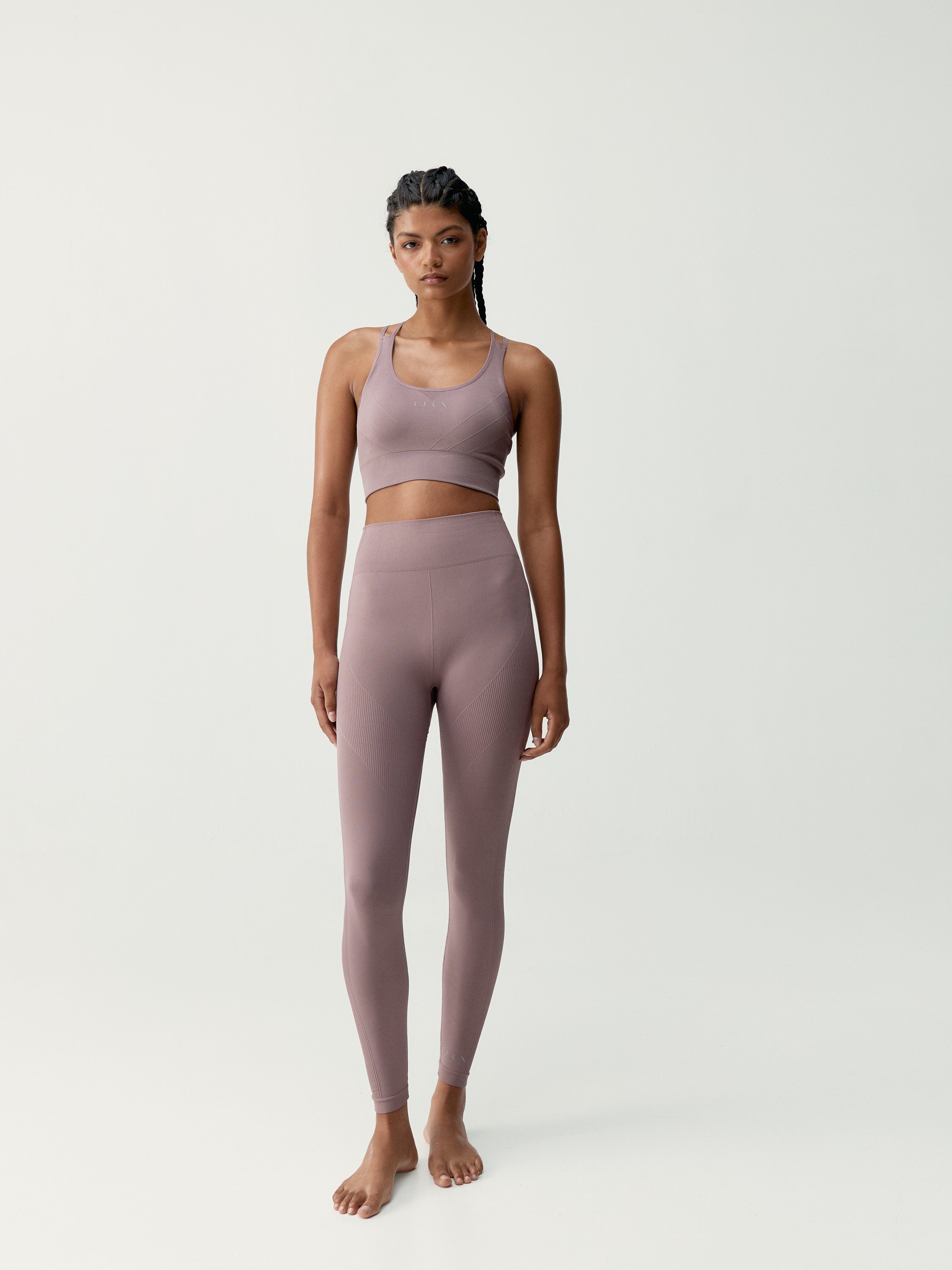 Seamless high support sports bra BORN LIVING YOGA Pink