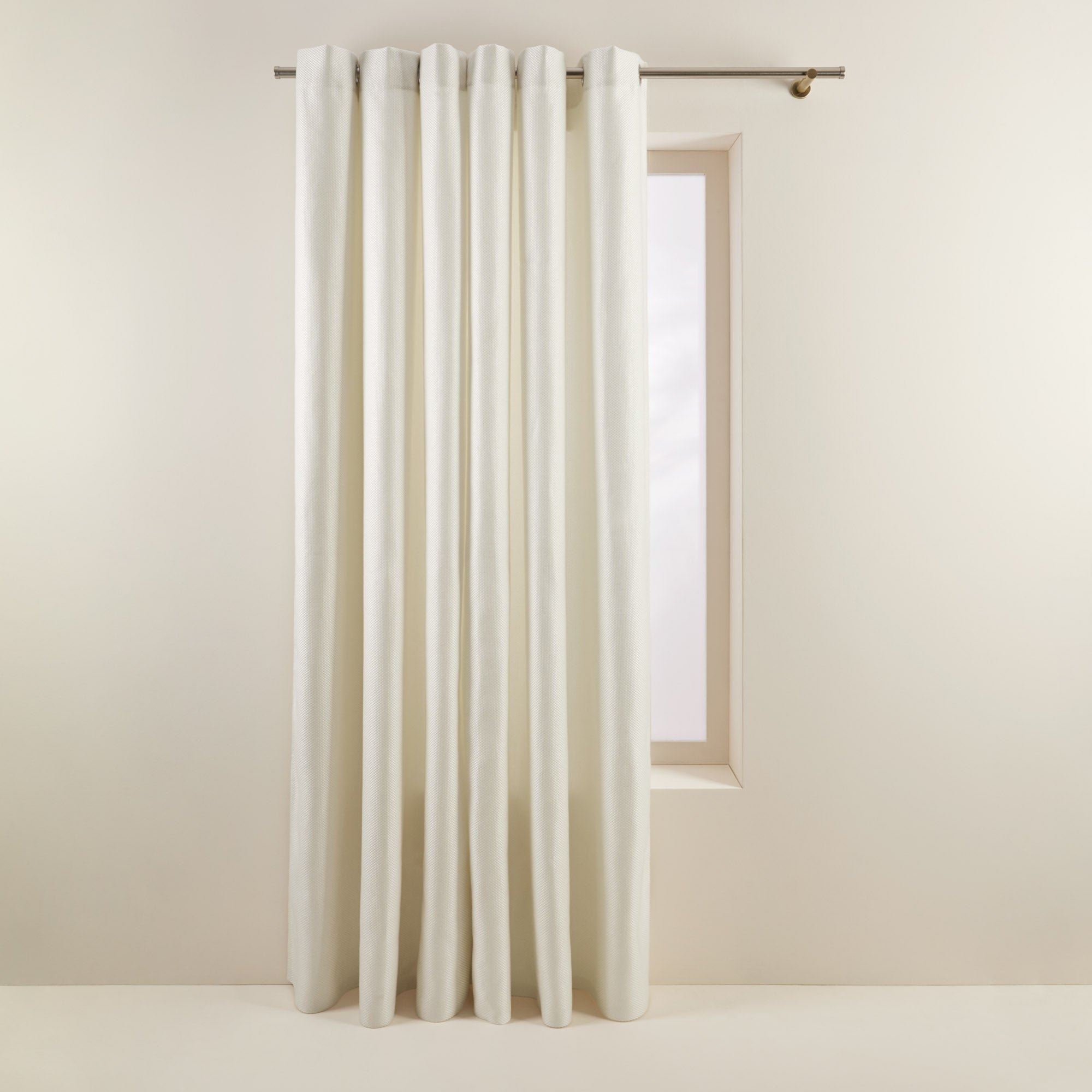 Thermal Lined Eyelet Curtains MADURA White