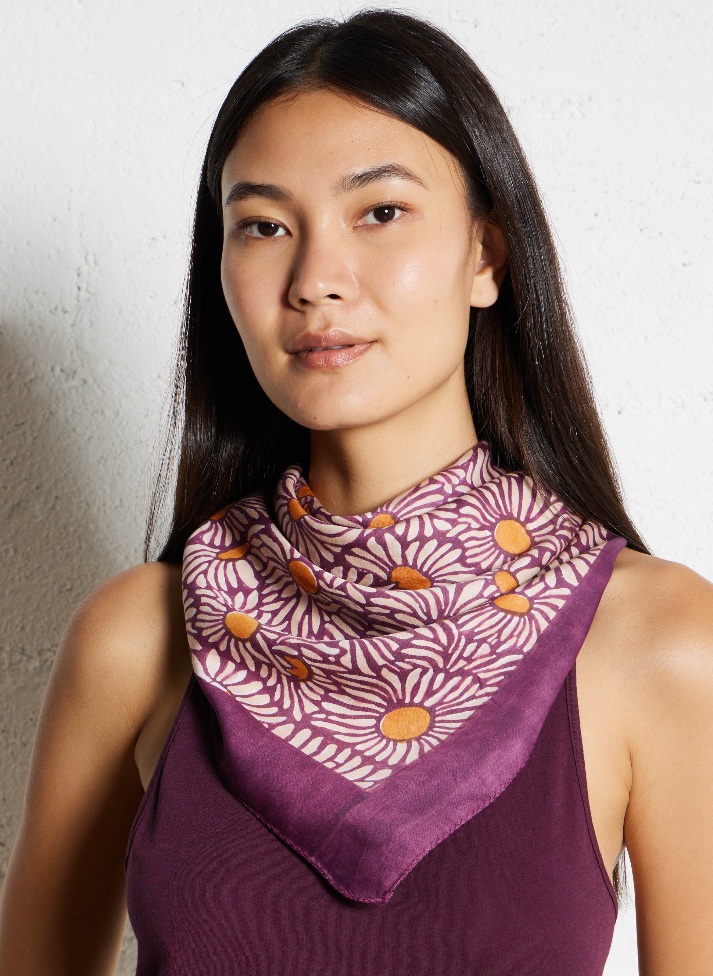 - 86 x 182 cm. APACHES COLLECTIONS Violett