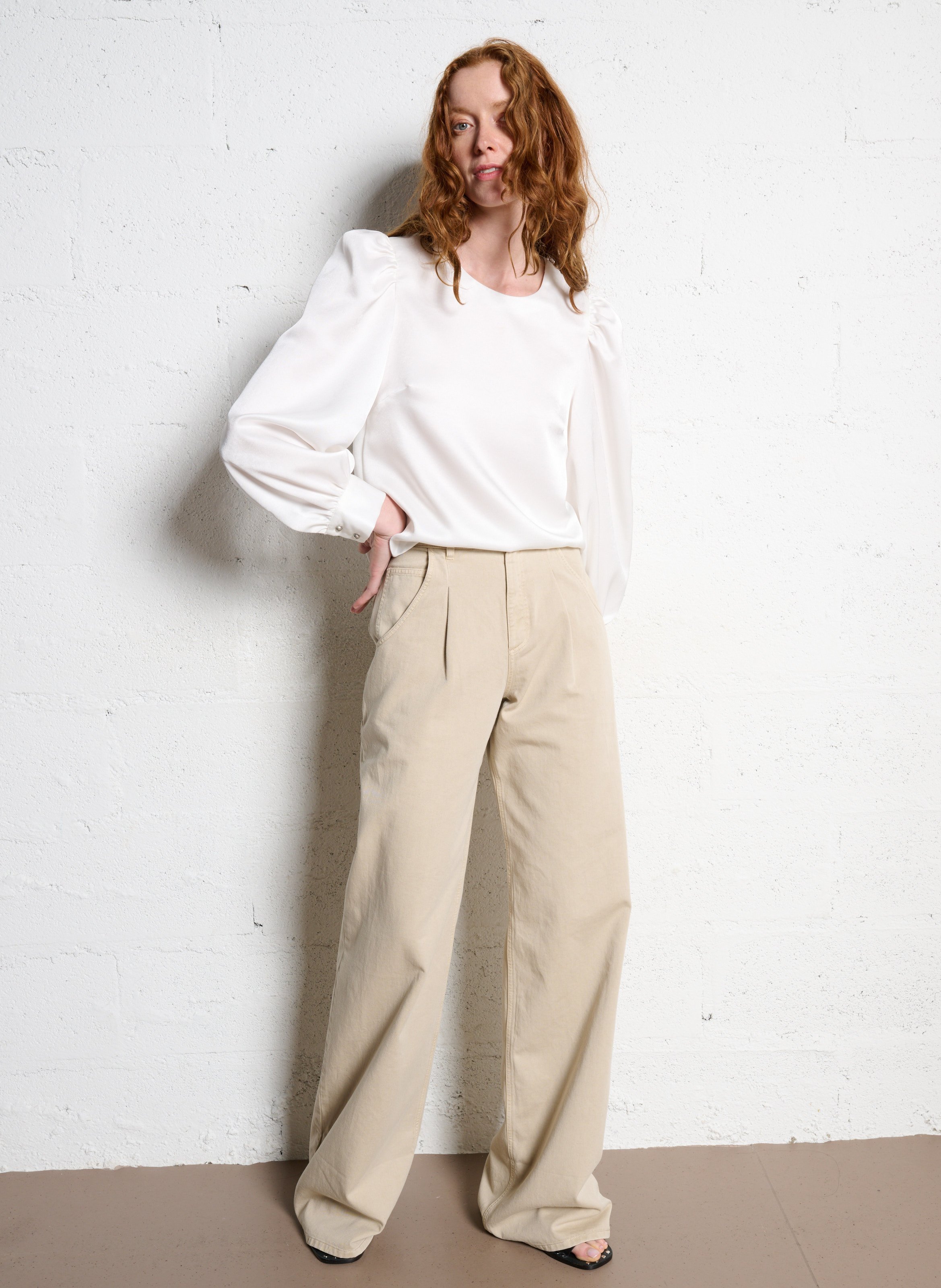 Satijnen recht model top met ronde hals IKKS Wit