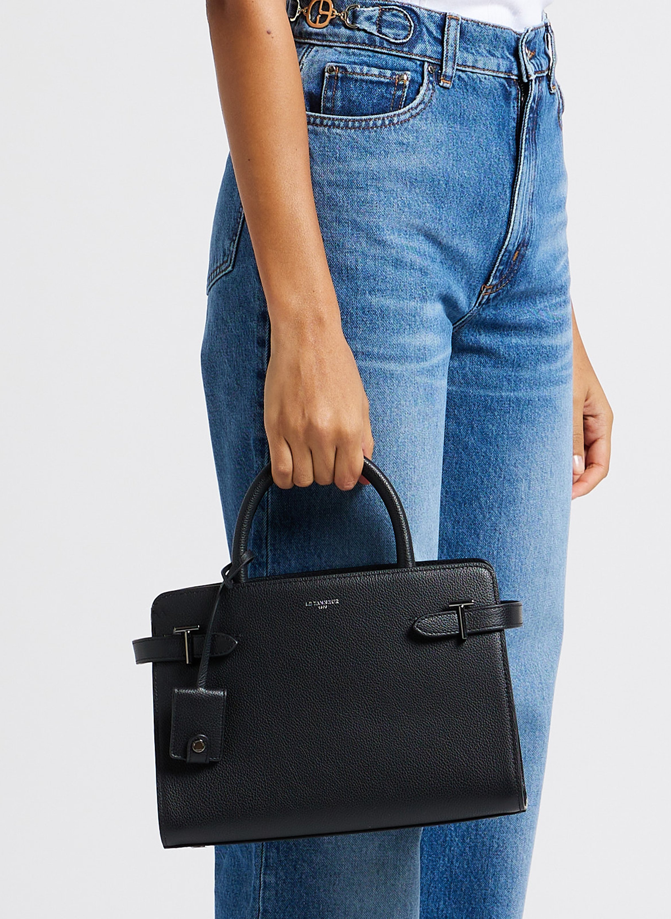 Grained leather handbag LE TANNEUR Black