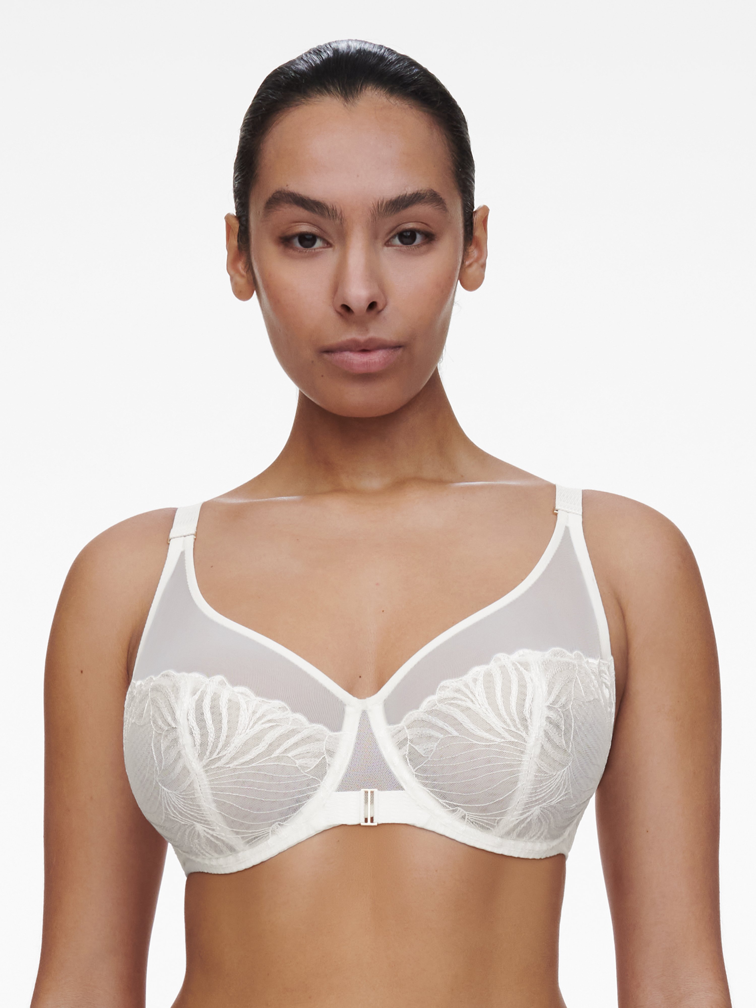Very supportive embroidered bra CHANTELLE